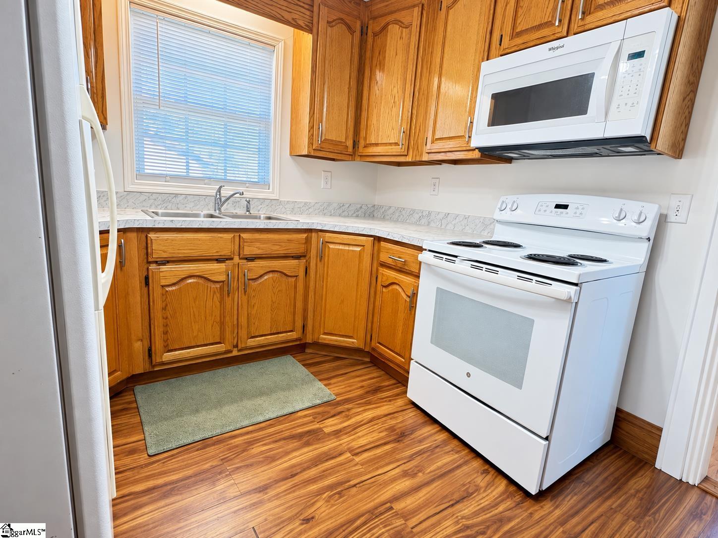 1004 North Harper Street Property Photo 9