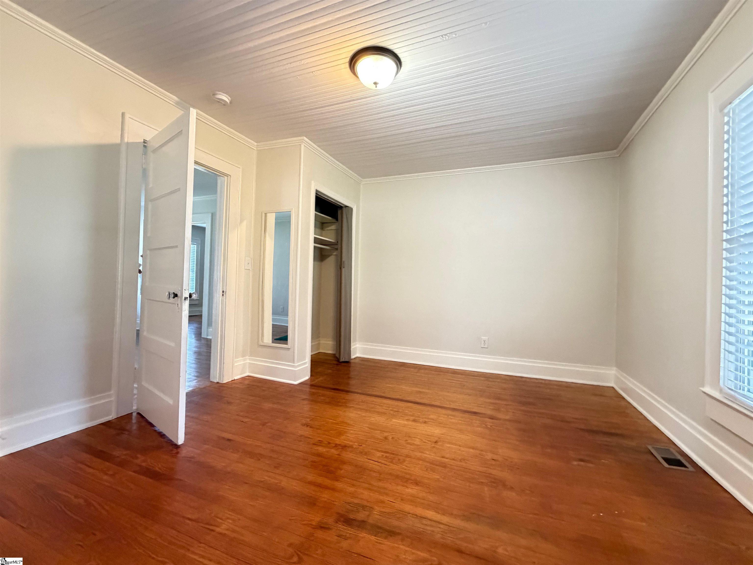 1004 North Harper Street Property Photo 11
