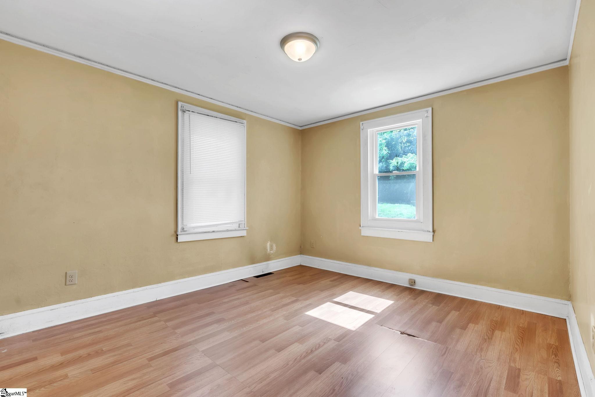 10 Eastlan Drive Property Photo 13