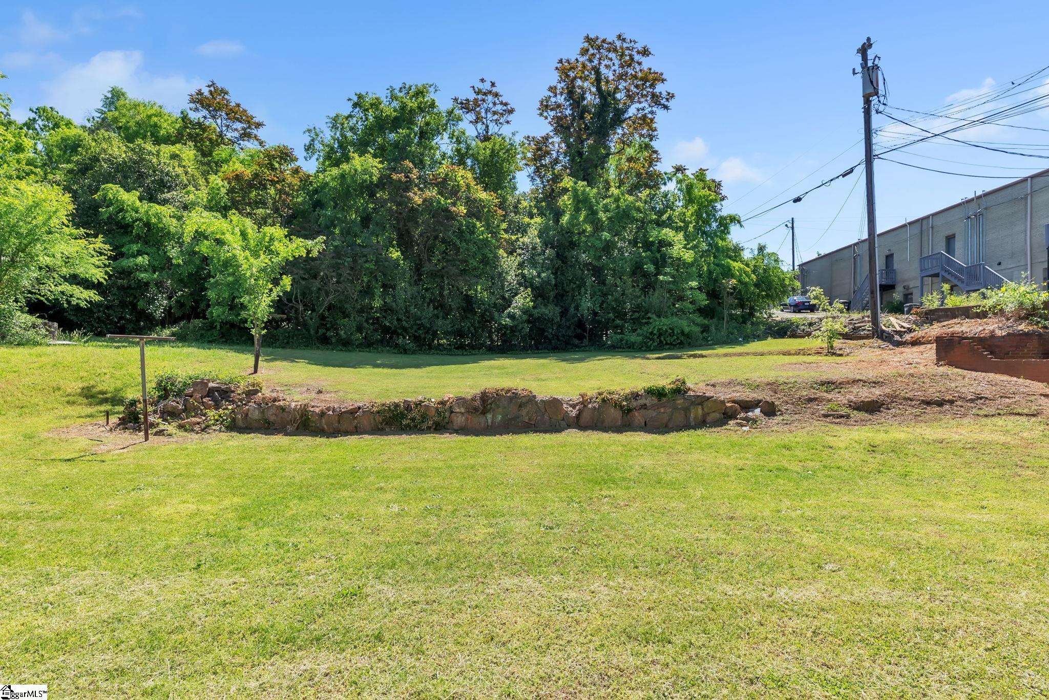 10 Eastlan Drive Property Photo 25