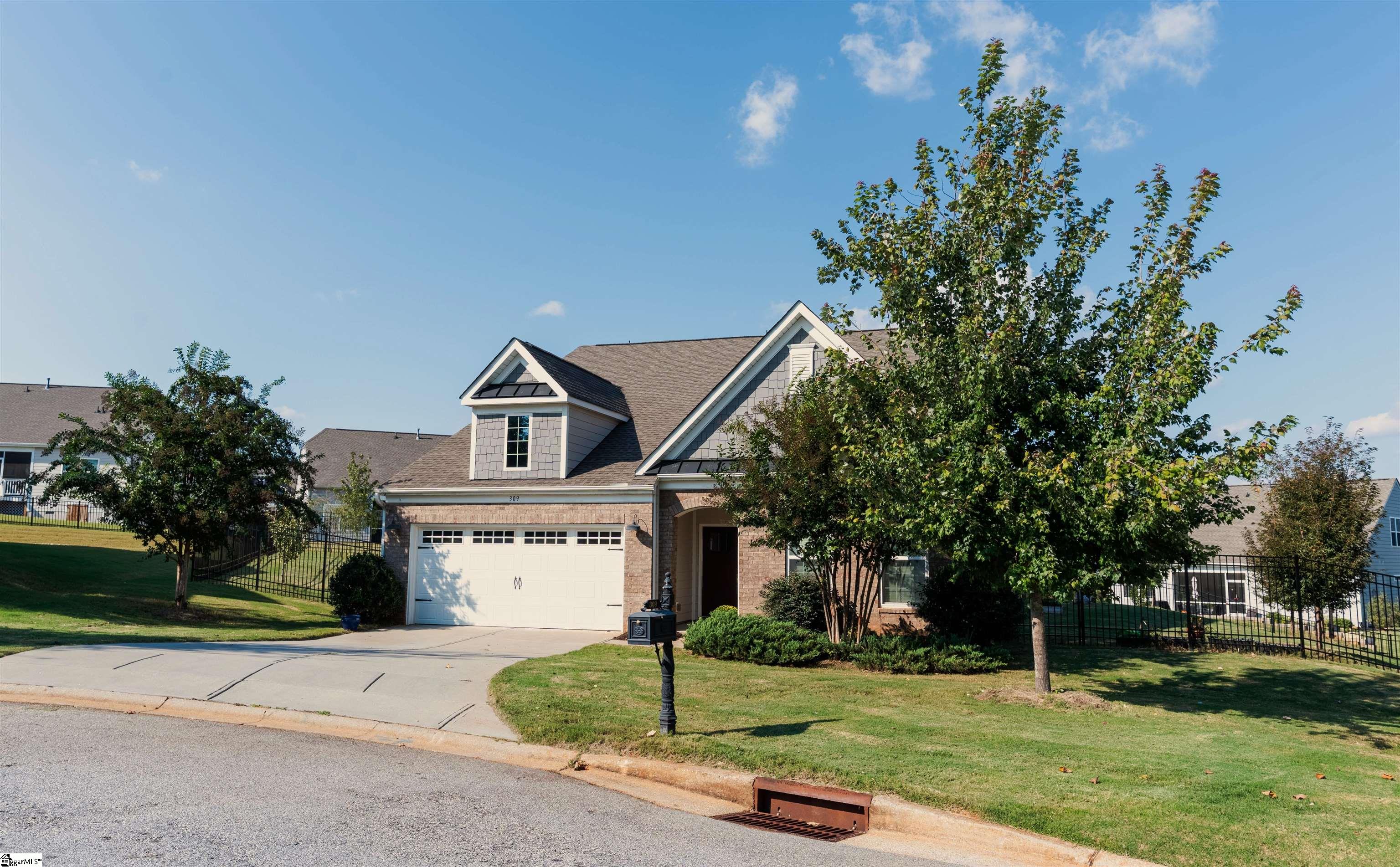 309 Delphine Court Property Photo 2