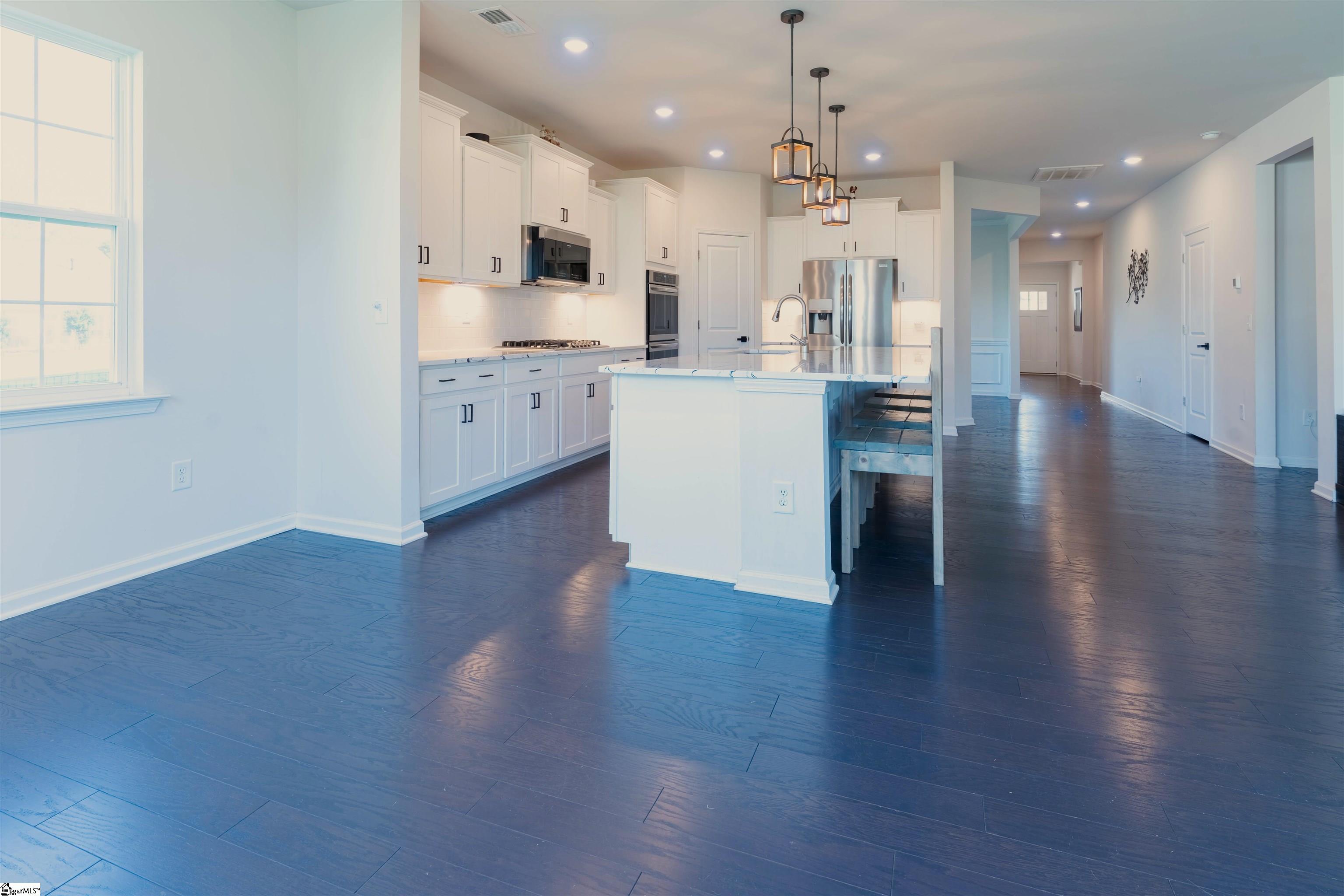 309 Delphine Court Property Photo 4