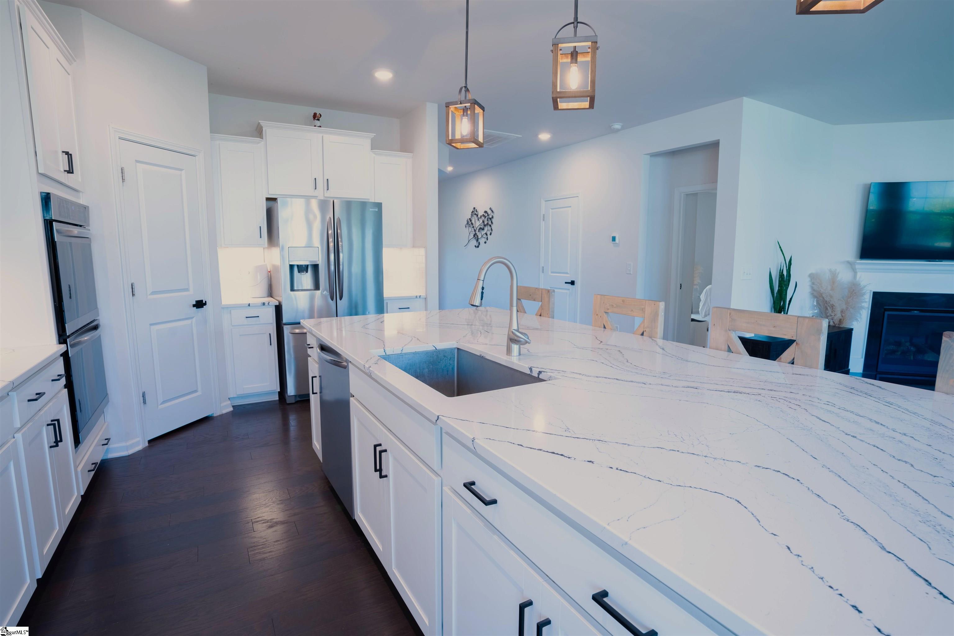 309 Delphine Court Property Photo 11