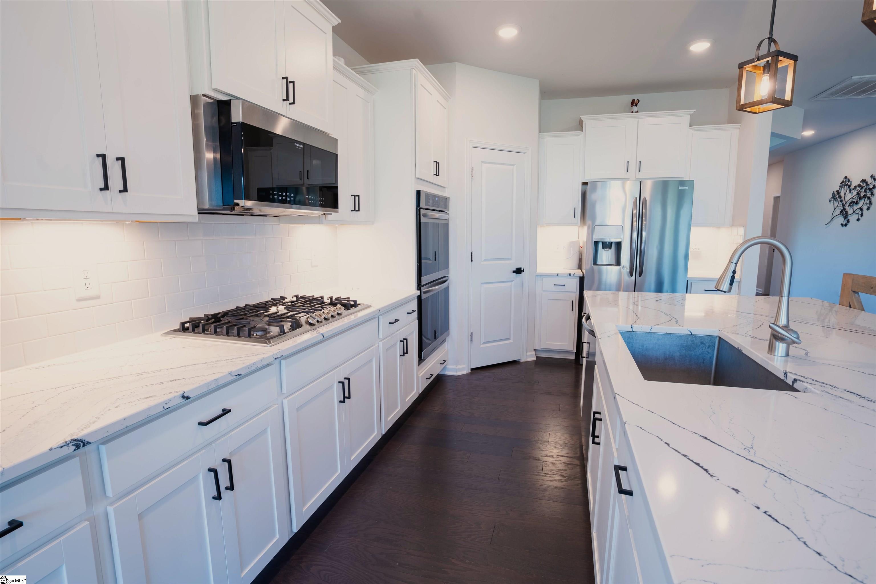 309 Delphine Court Property Photo 12