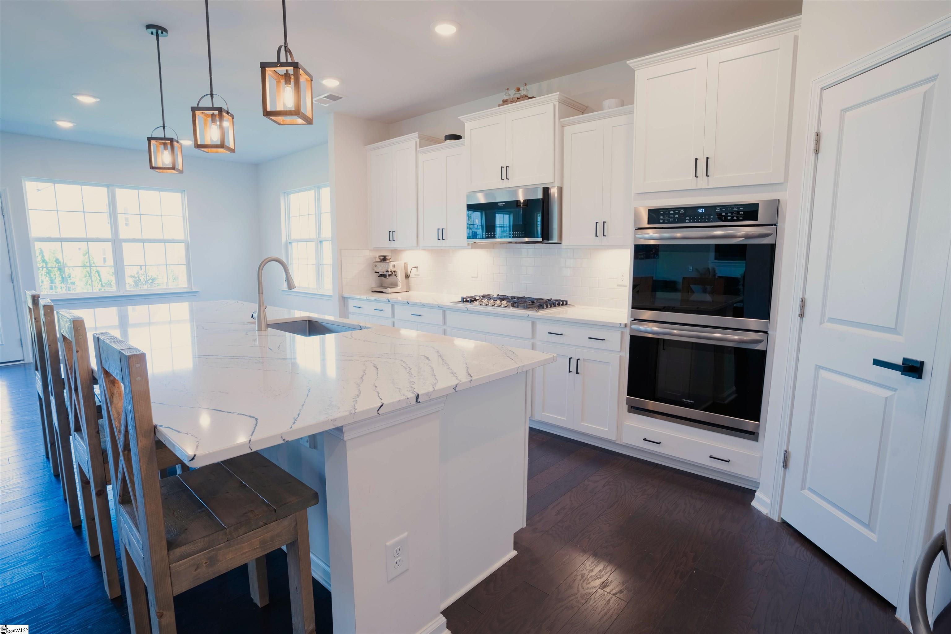 309 Delphine Court Property Photo 13