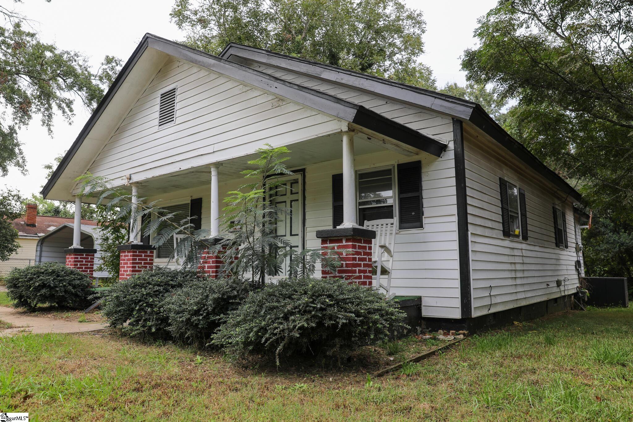 128 Bird Street Property Photo 2