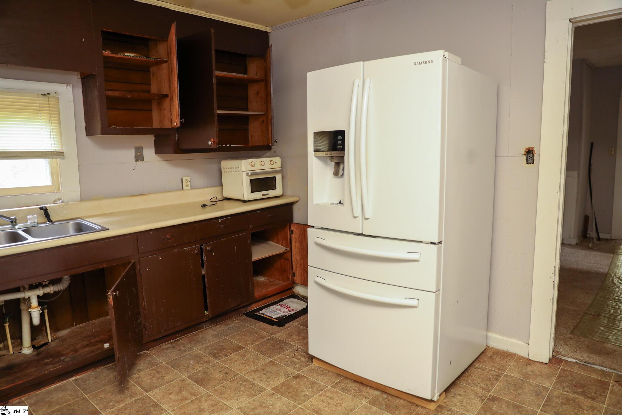 128 Bird Street Property Photo 8