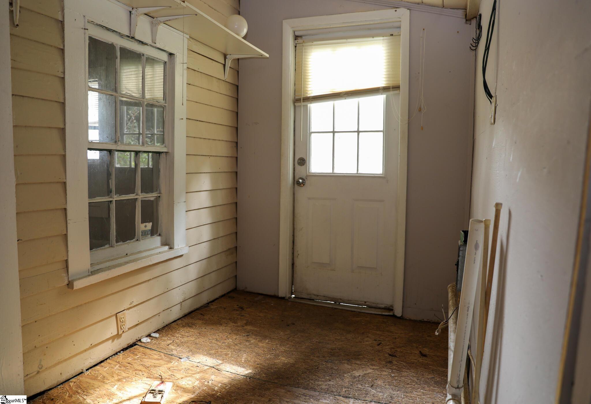 128 Bird Street Property Photo 14