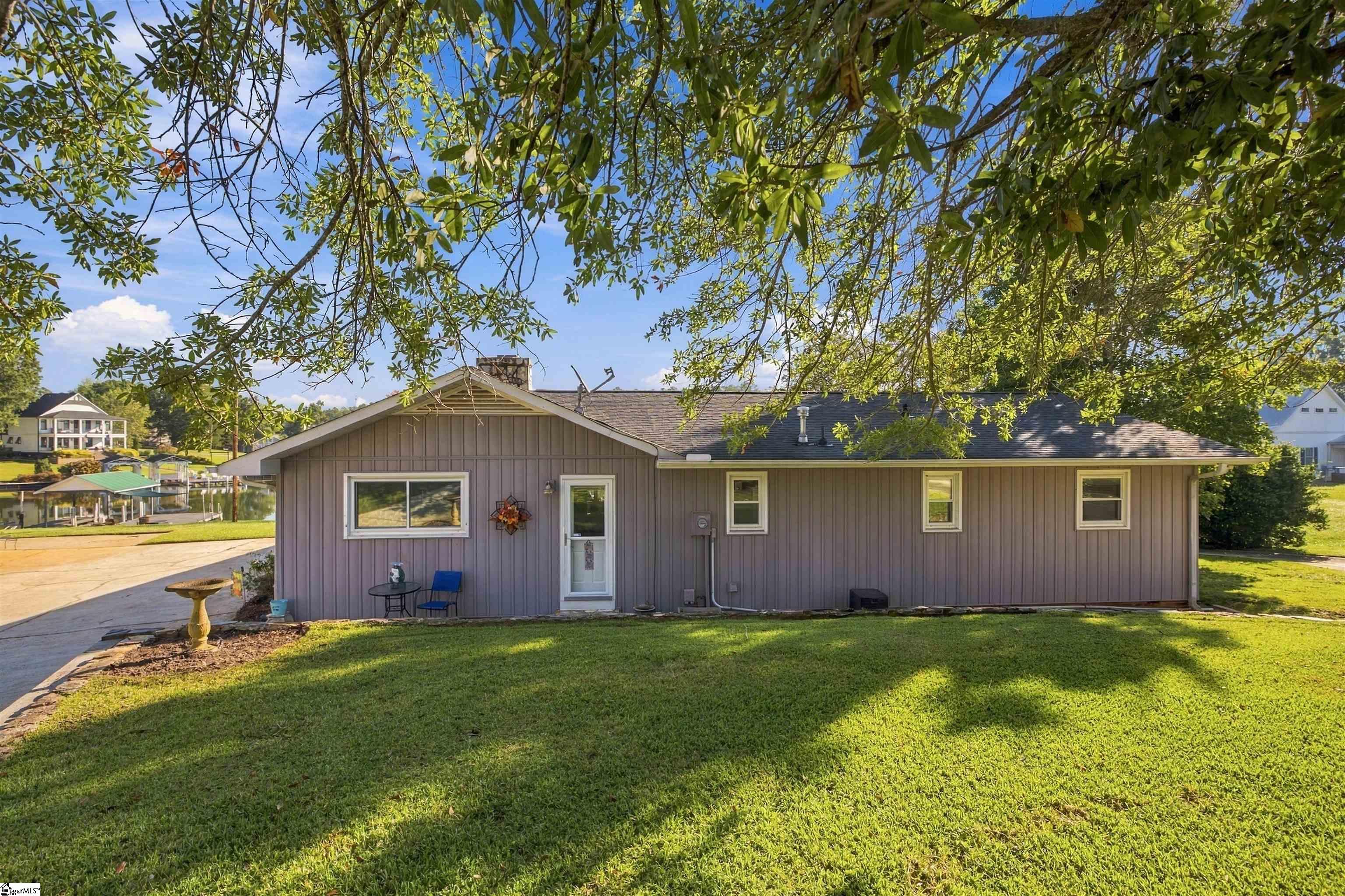 654 Tomachichi Road Property Photo 1