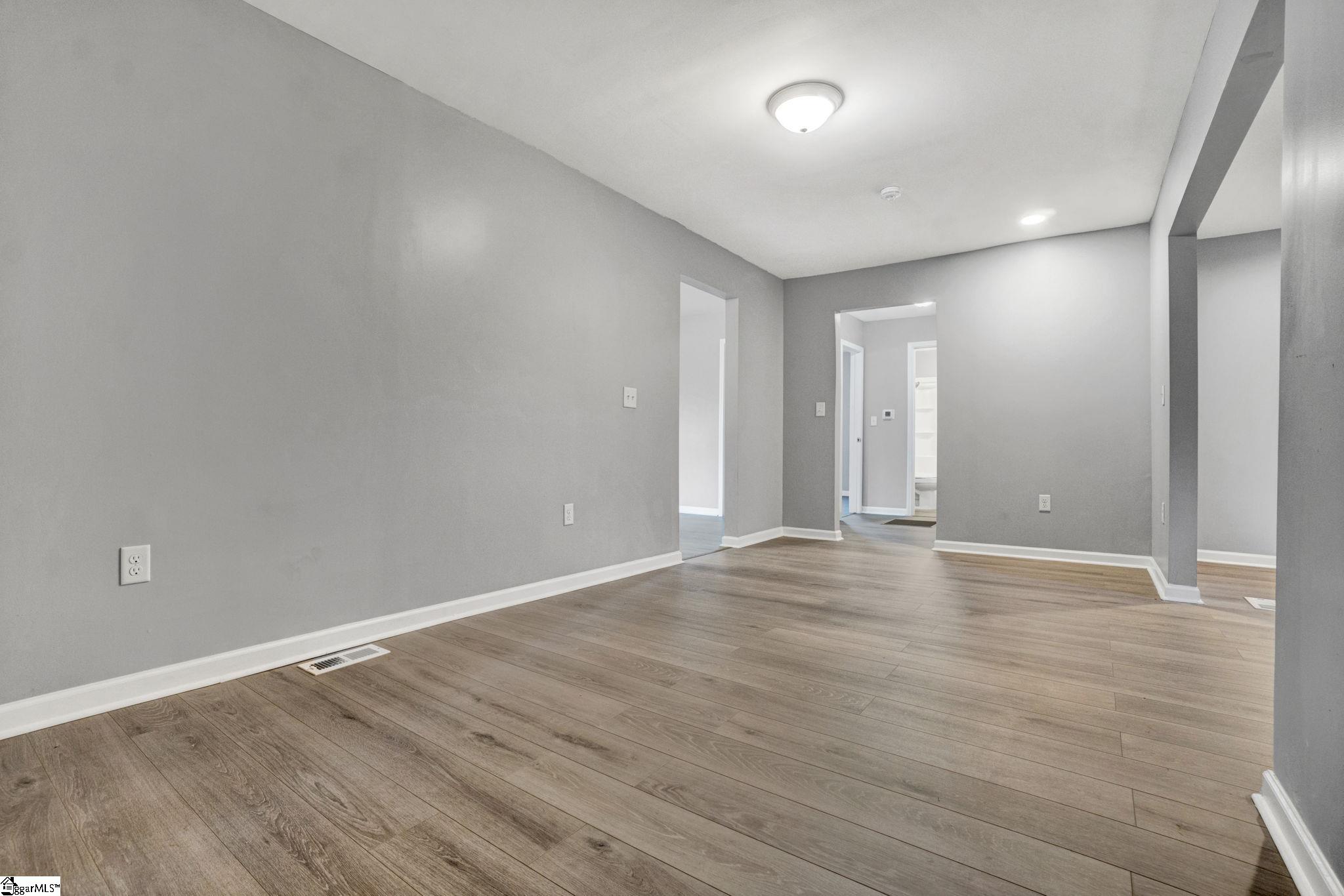 202 Holland Street Property Photo 16