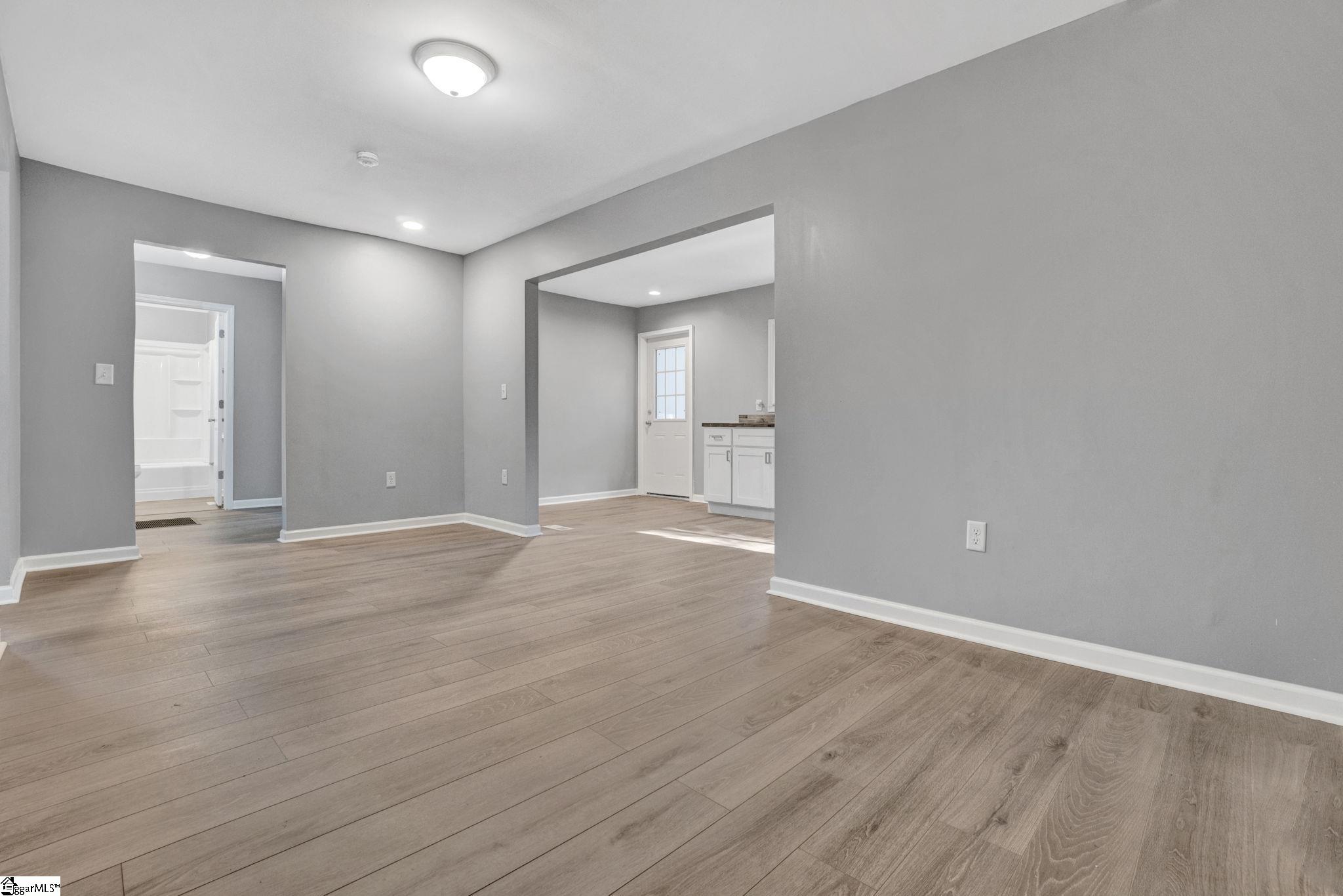 202 Holland Street Property Photo 18