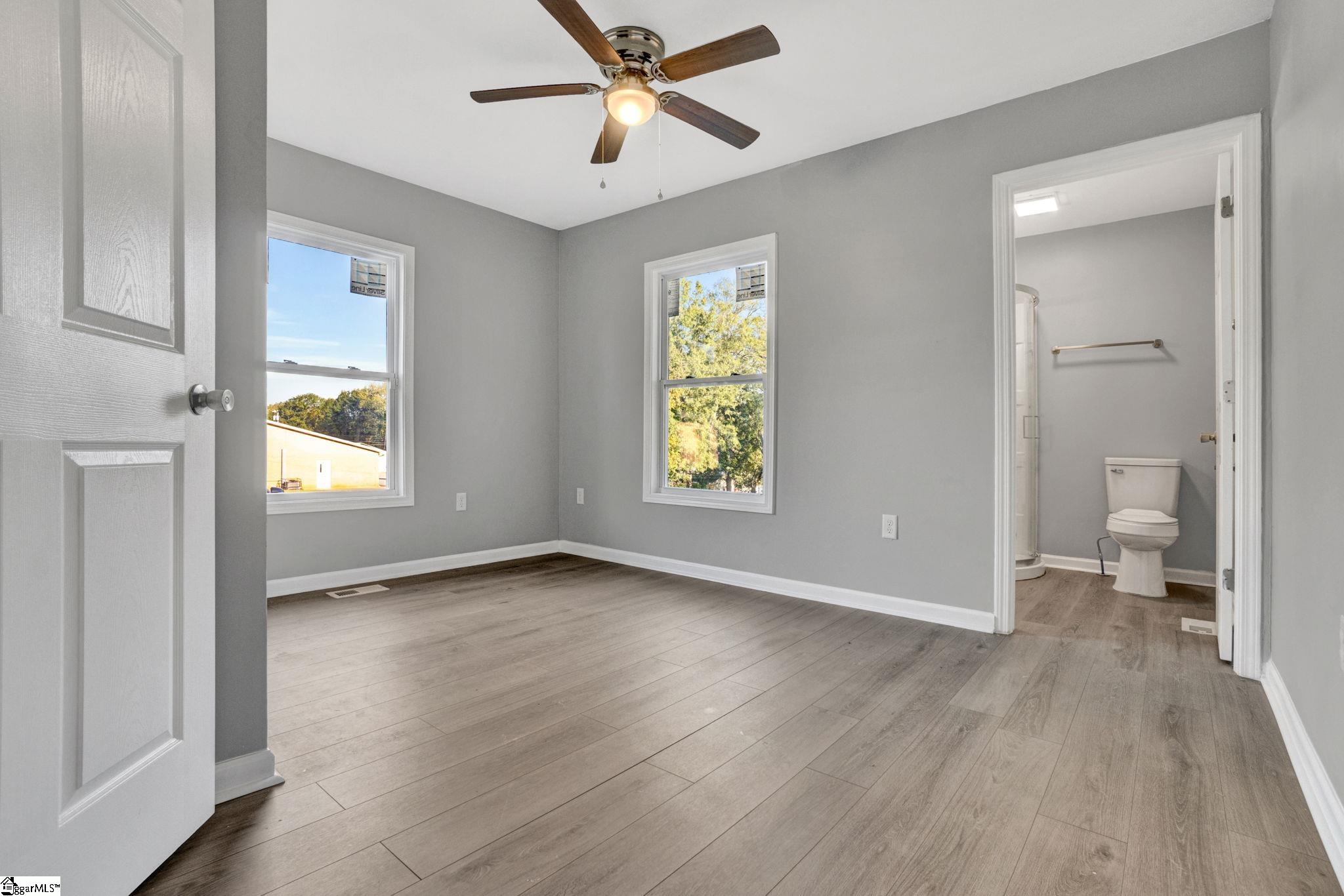 202 Holland Street Property Photo 21