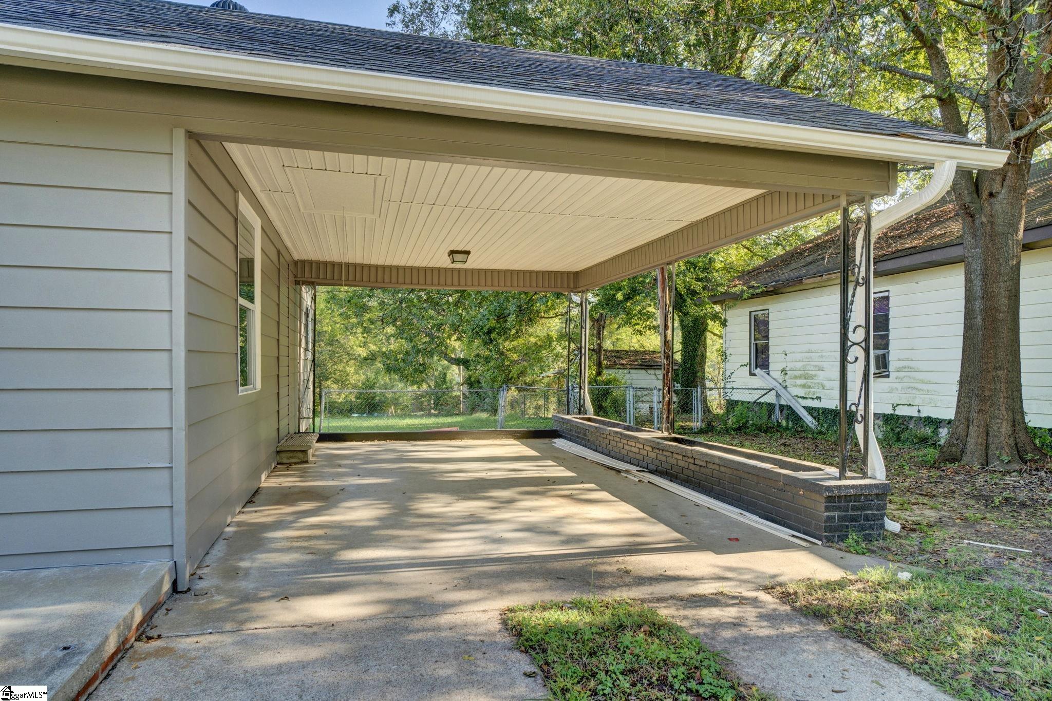 202 Holland Street Property Photo 36