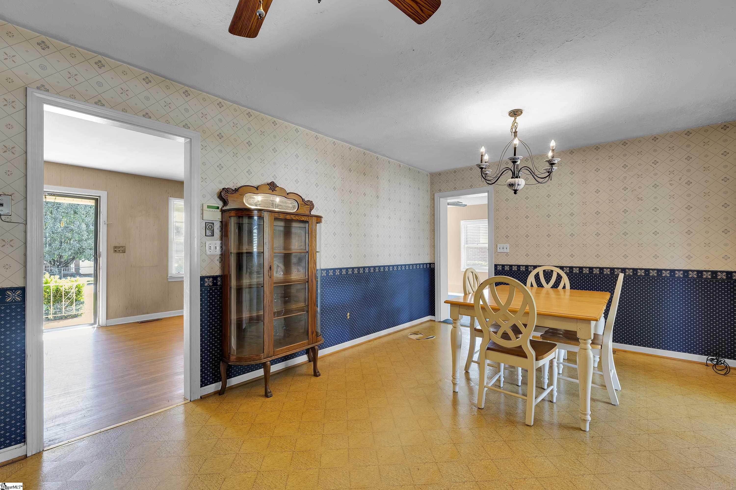 9 Clemson Avenue Property Photo 6