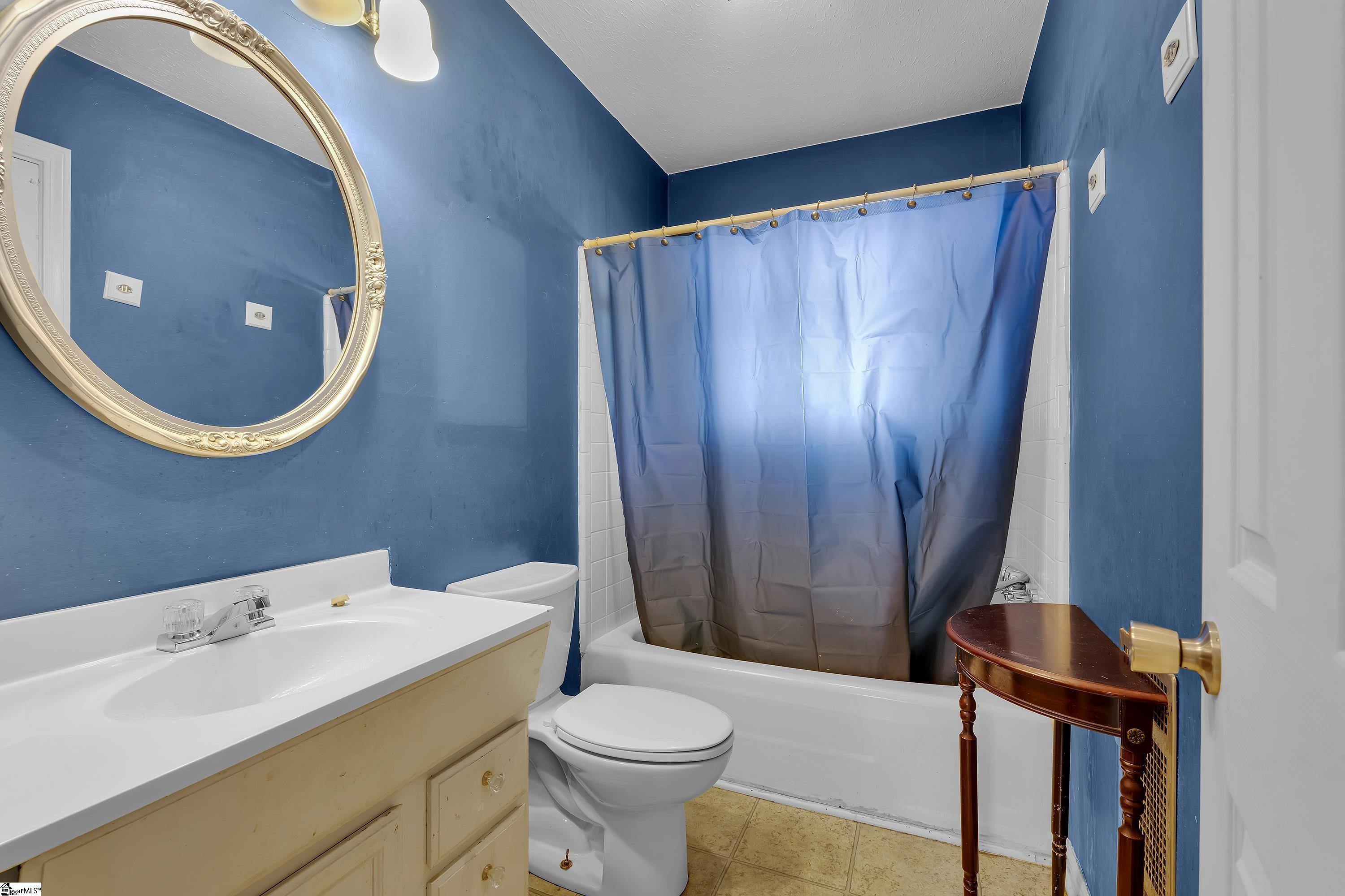 9 Clemson Avenue Property Photo 7