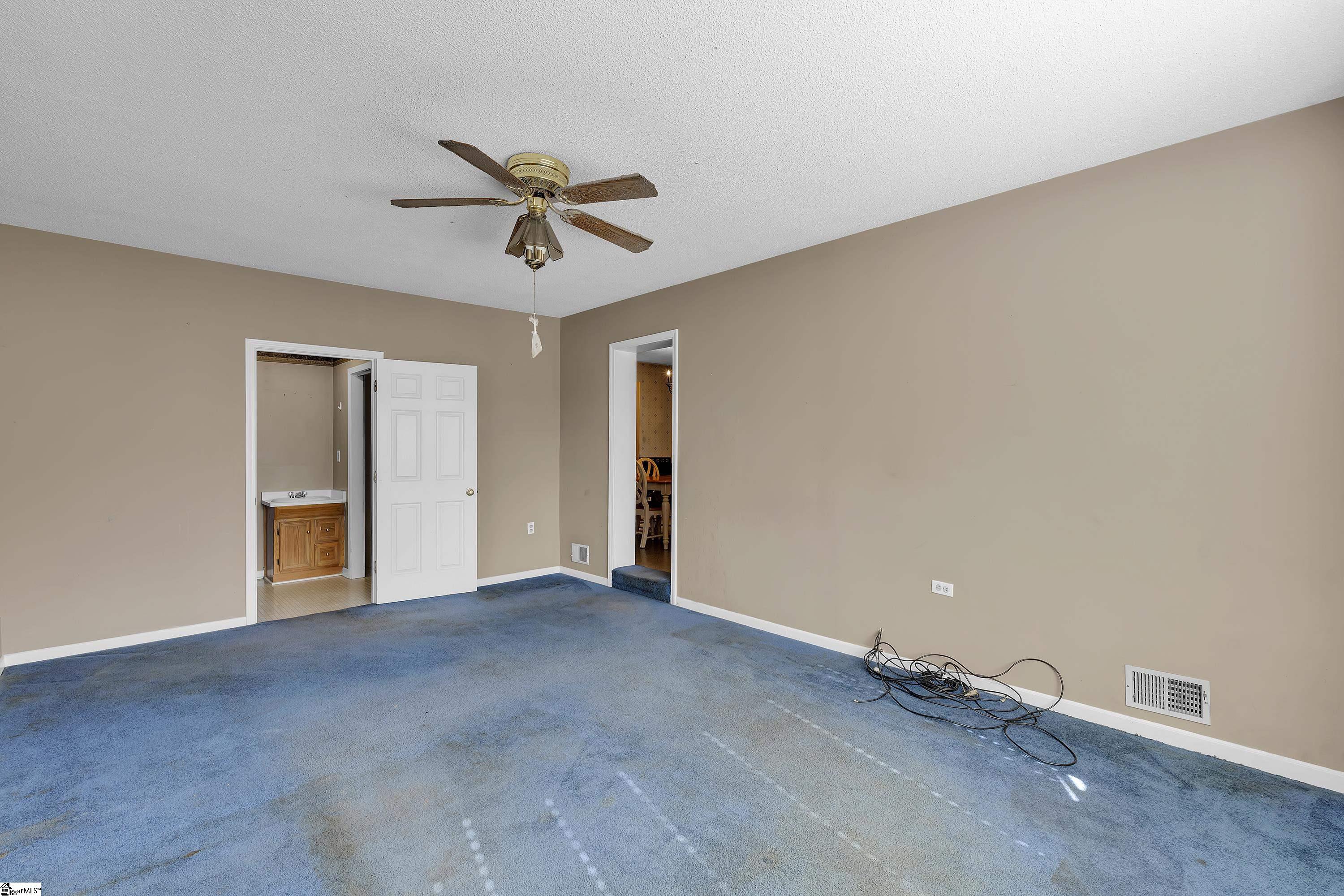 9 Clemson Avenue Property Photo 14
