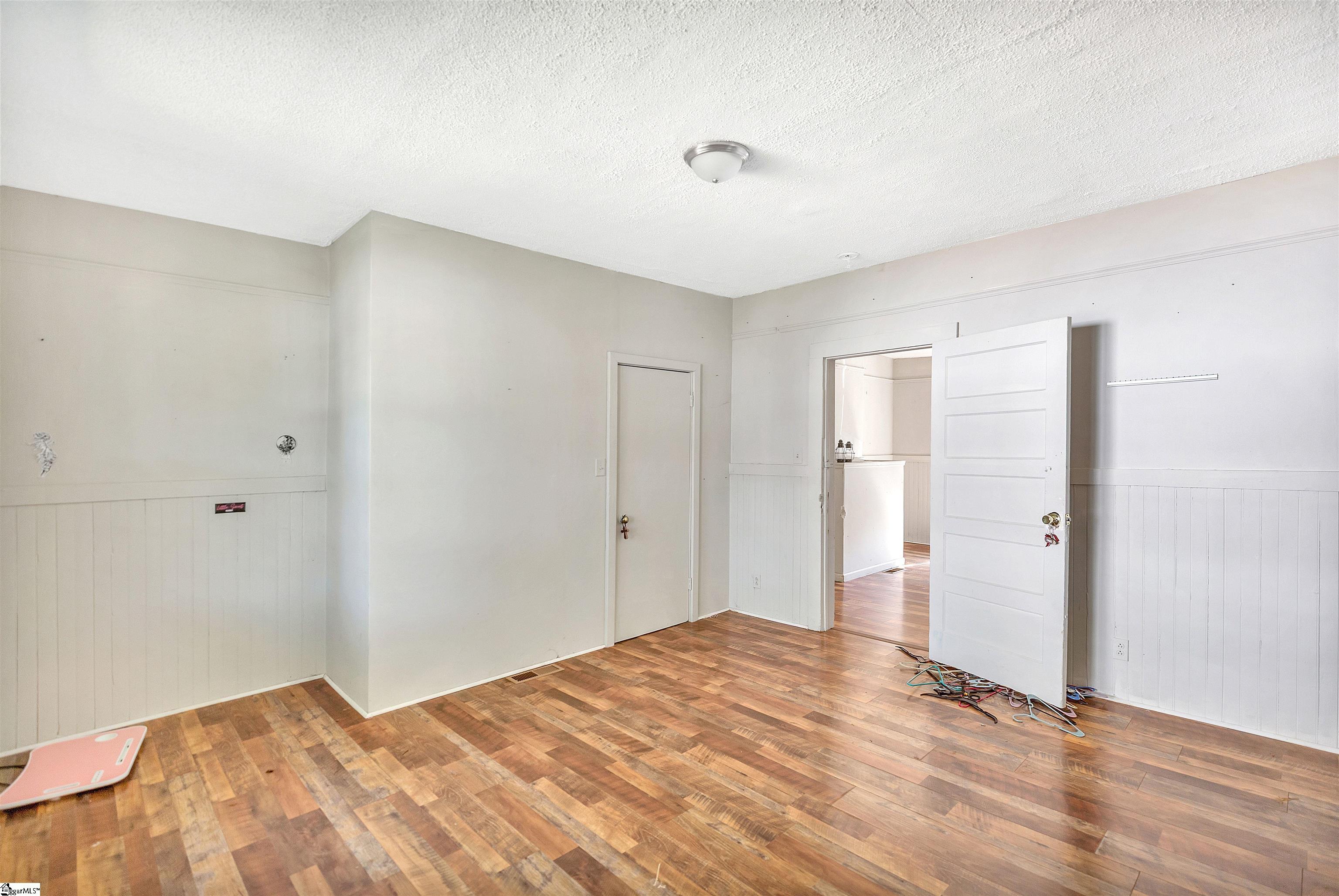 402 J Street Property Photo 12