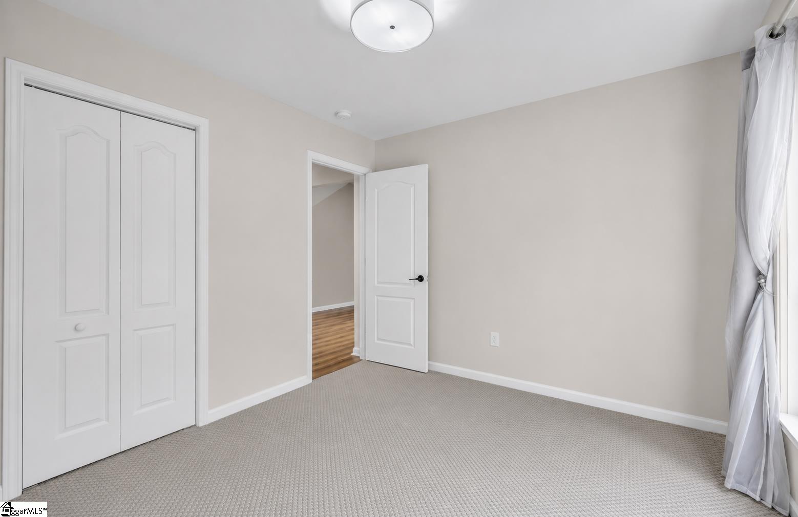 258 Dartmoor Drive Property Photo 14