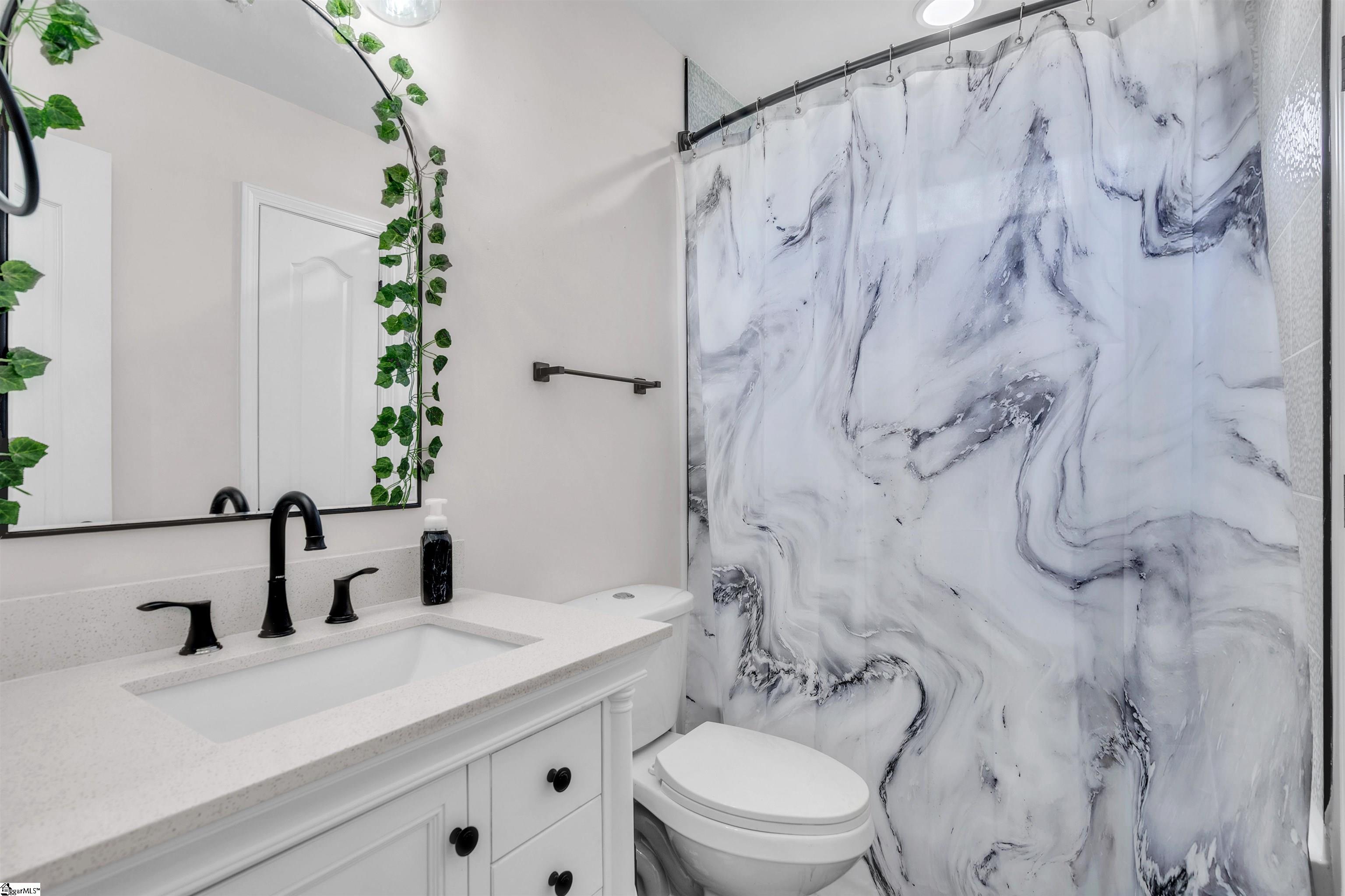 258 Dartmoor Drive Property Photo 15