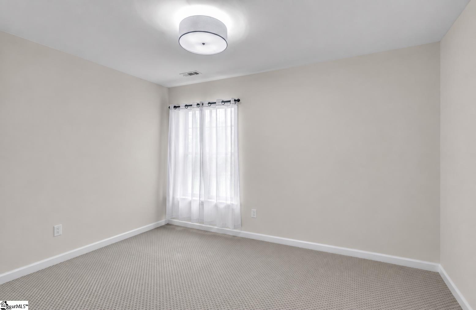 258 Dartmoor Drive Property Photo 16