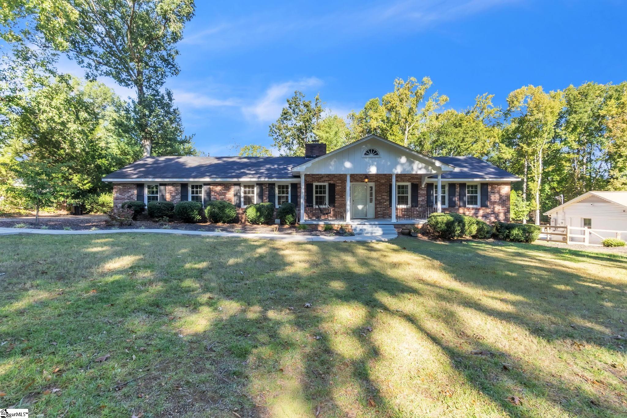210 W Fernwood Road Property Photo 1