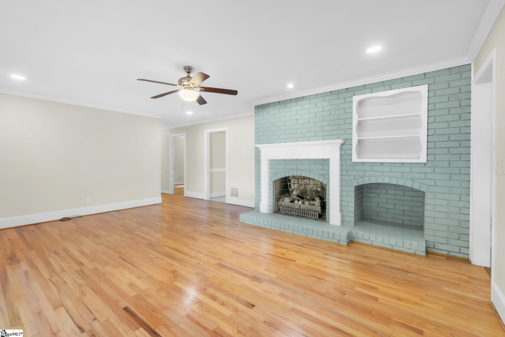 210 W Fernwood Road Property Photo 3