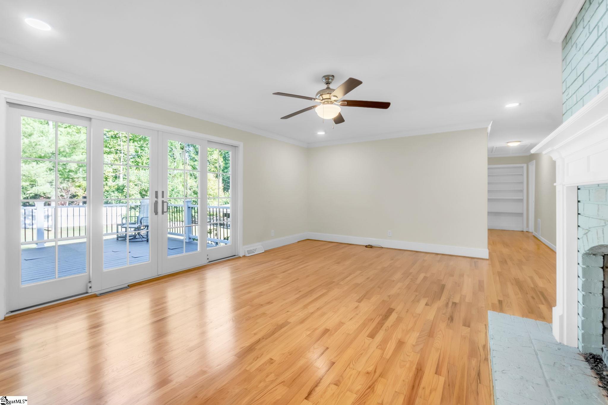 210 W Fernwood Road Property Photo 11