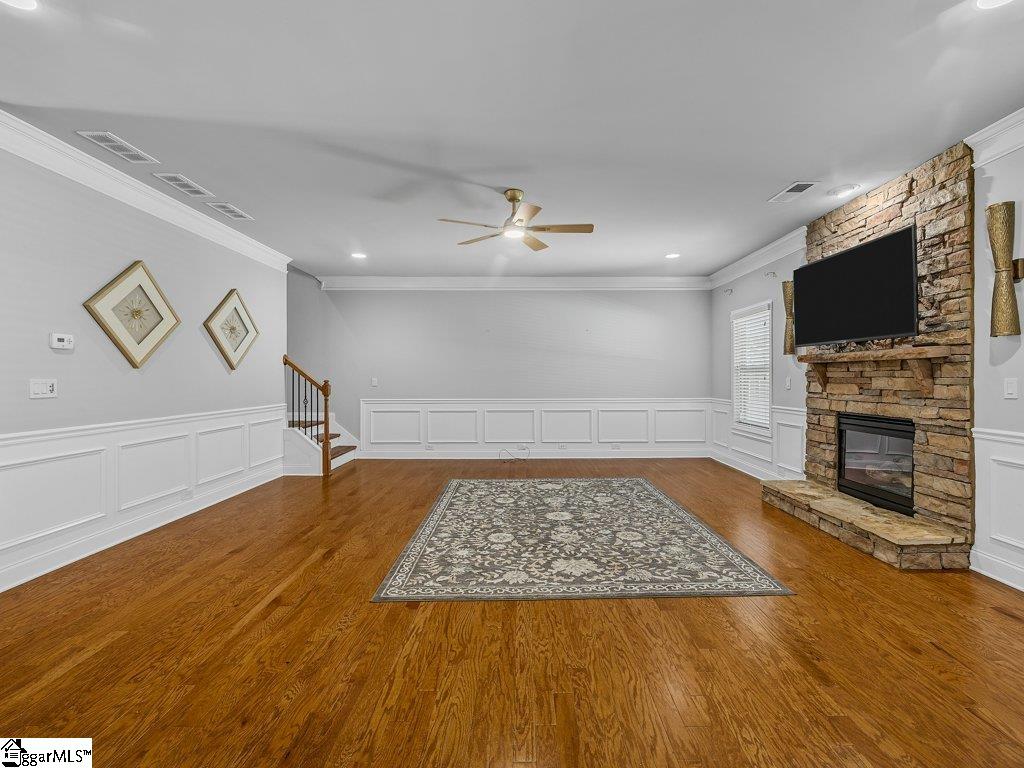 233 N Radcliff Way Property Photo 8