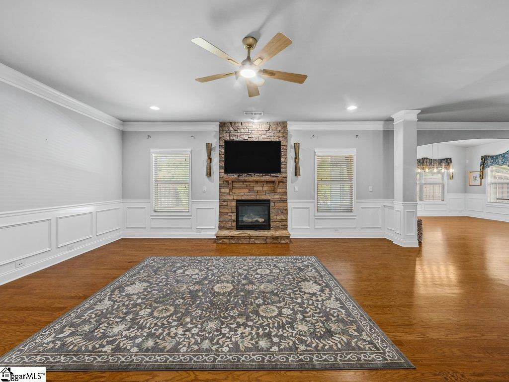 233 N Radcliff Way Property Photo 9