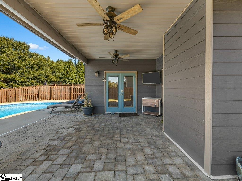233 N Radcliff Way Property Photo 43