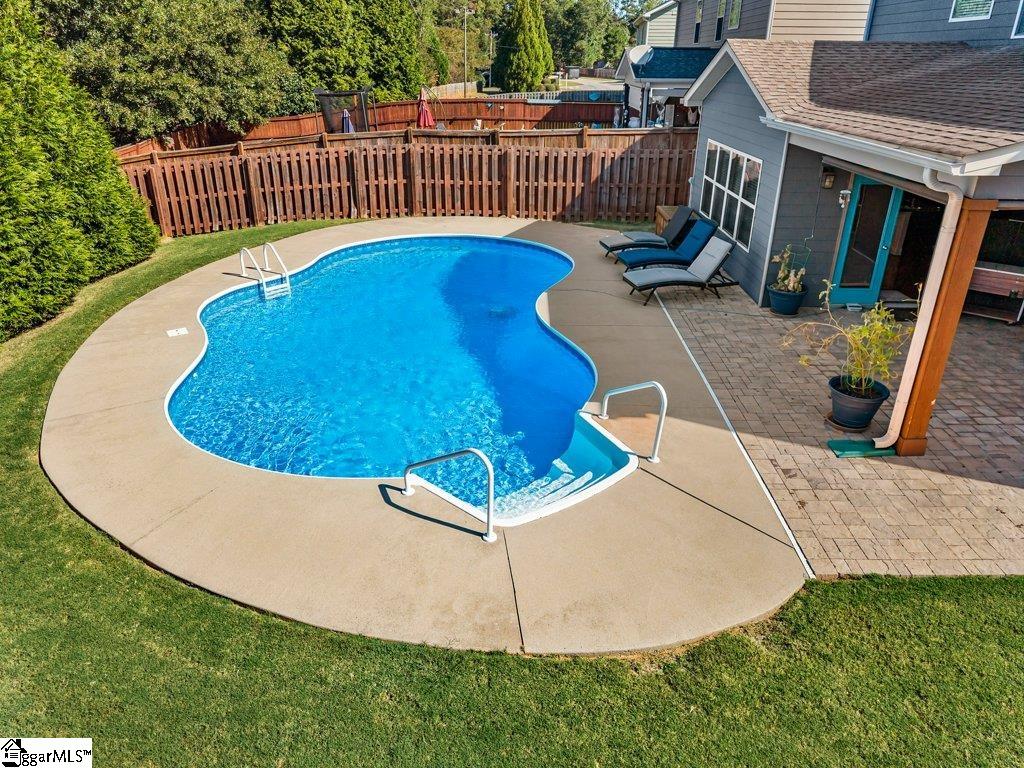 233 N Radcliff Way Property Photo 47