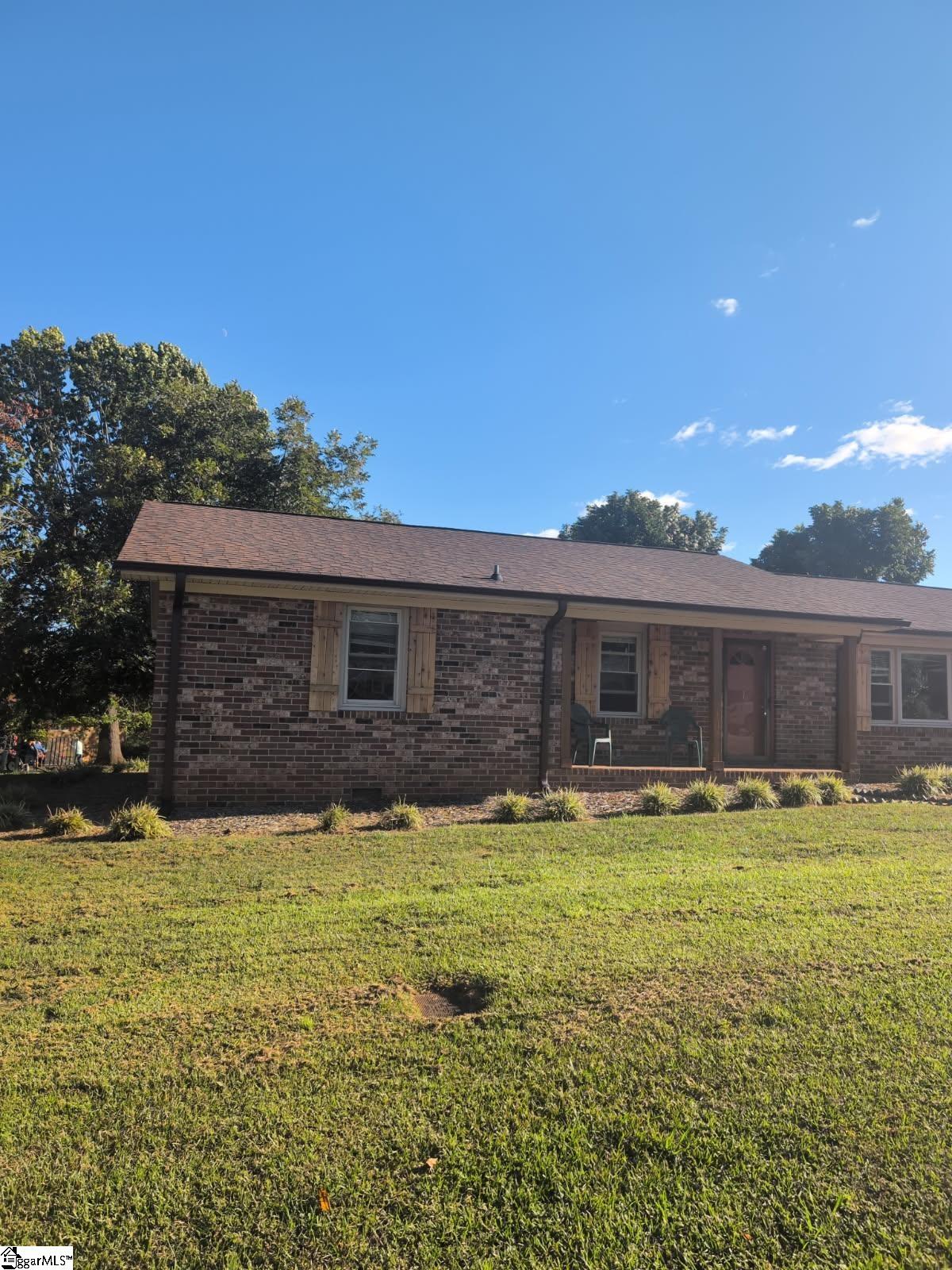 201 Acorn Drive Property Photo 3
