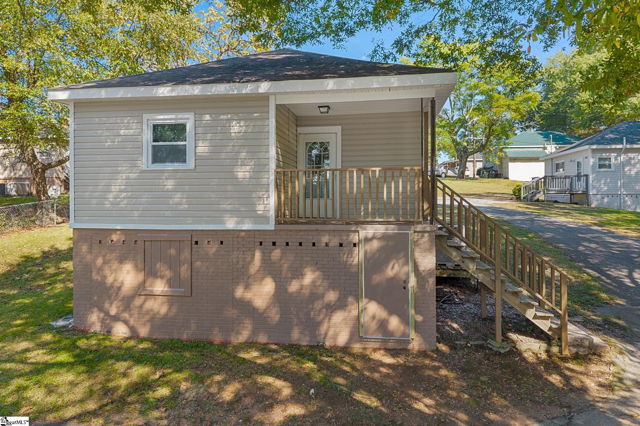 805 Blair Street Property Photo 1