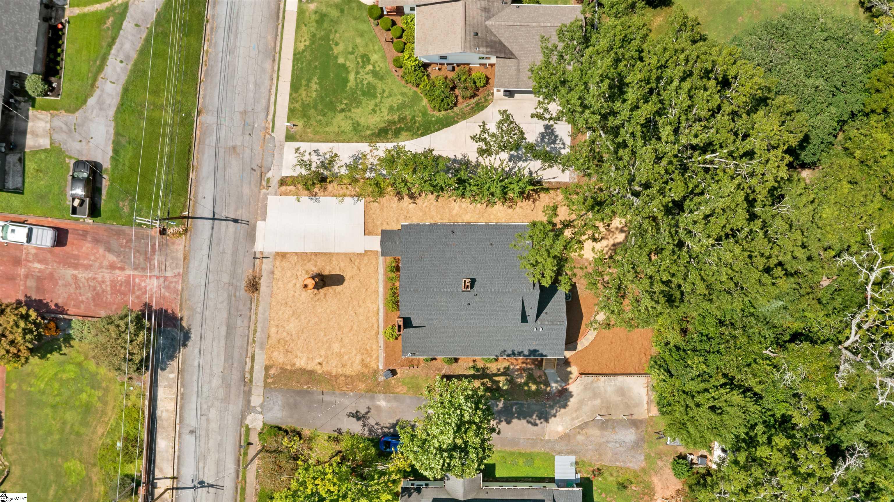 514 Academy Street Property Photo 3