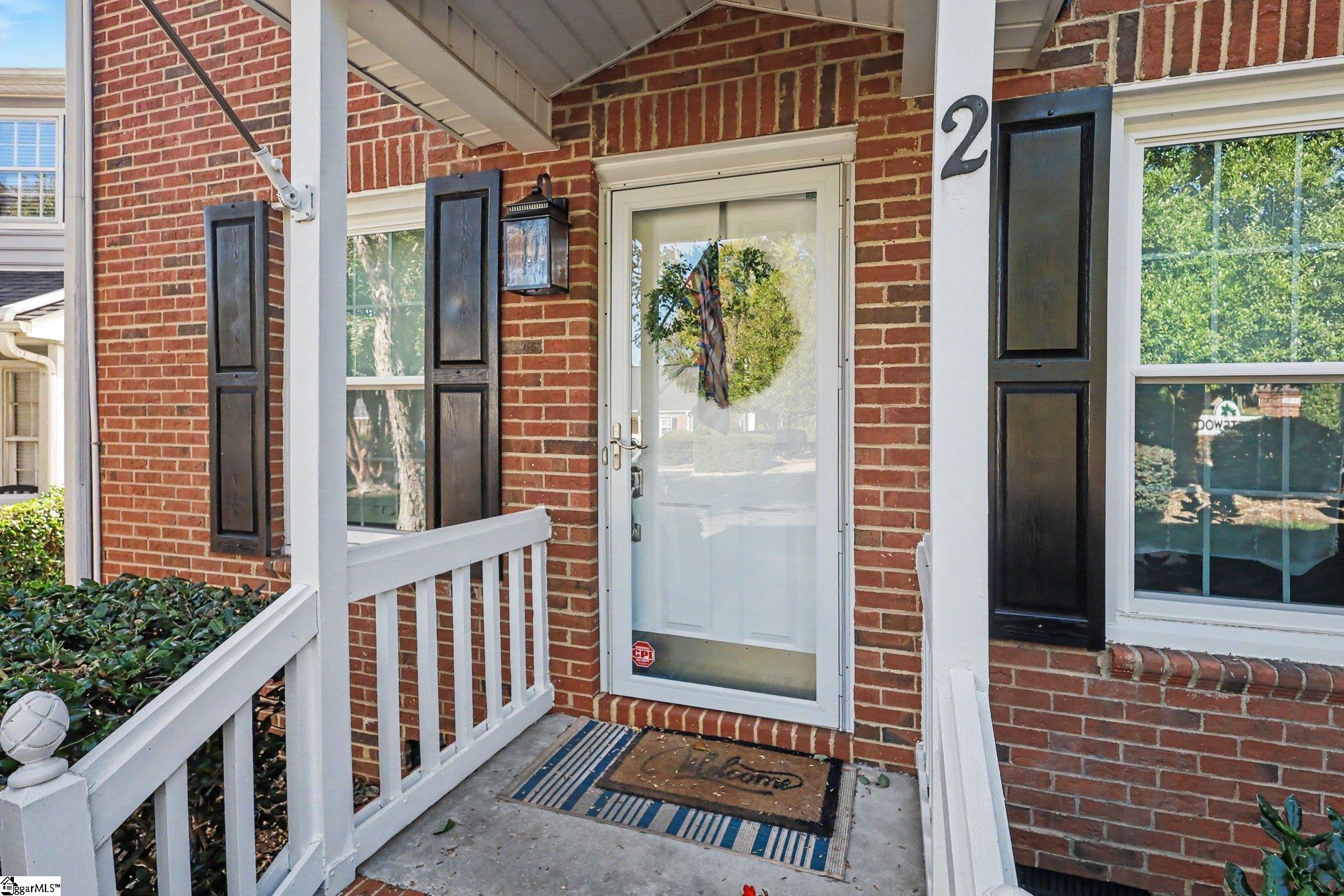 40 Wood Pointe Drive Property Photo 2