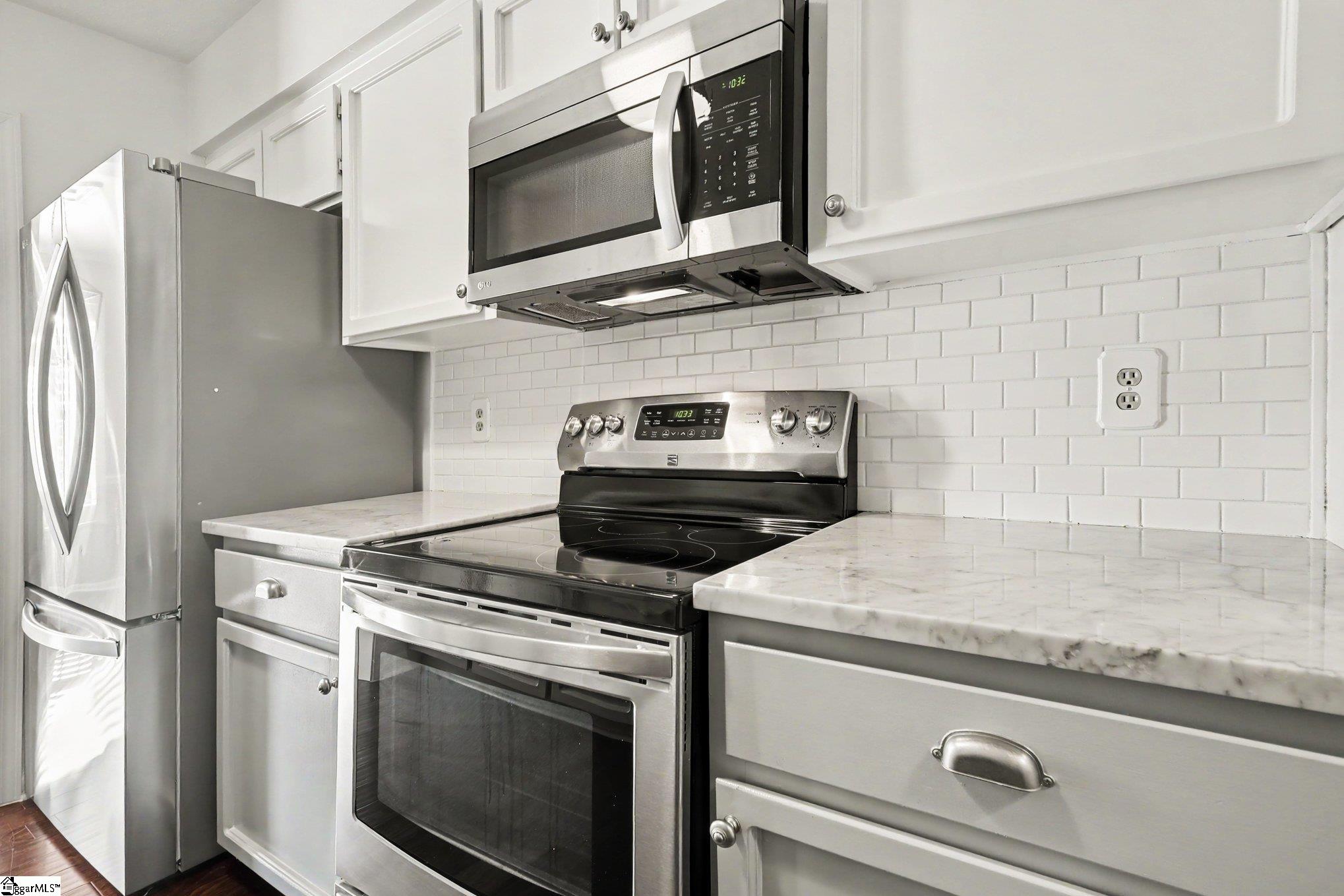 40 Wood Pointe Drive Property Photo 8