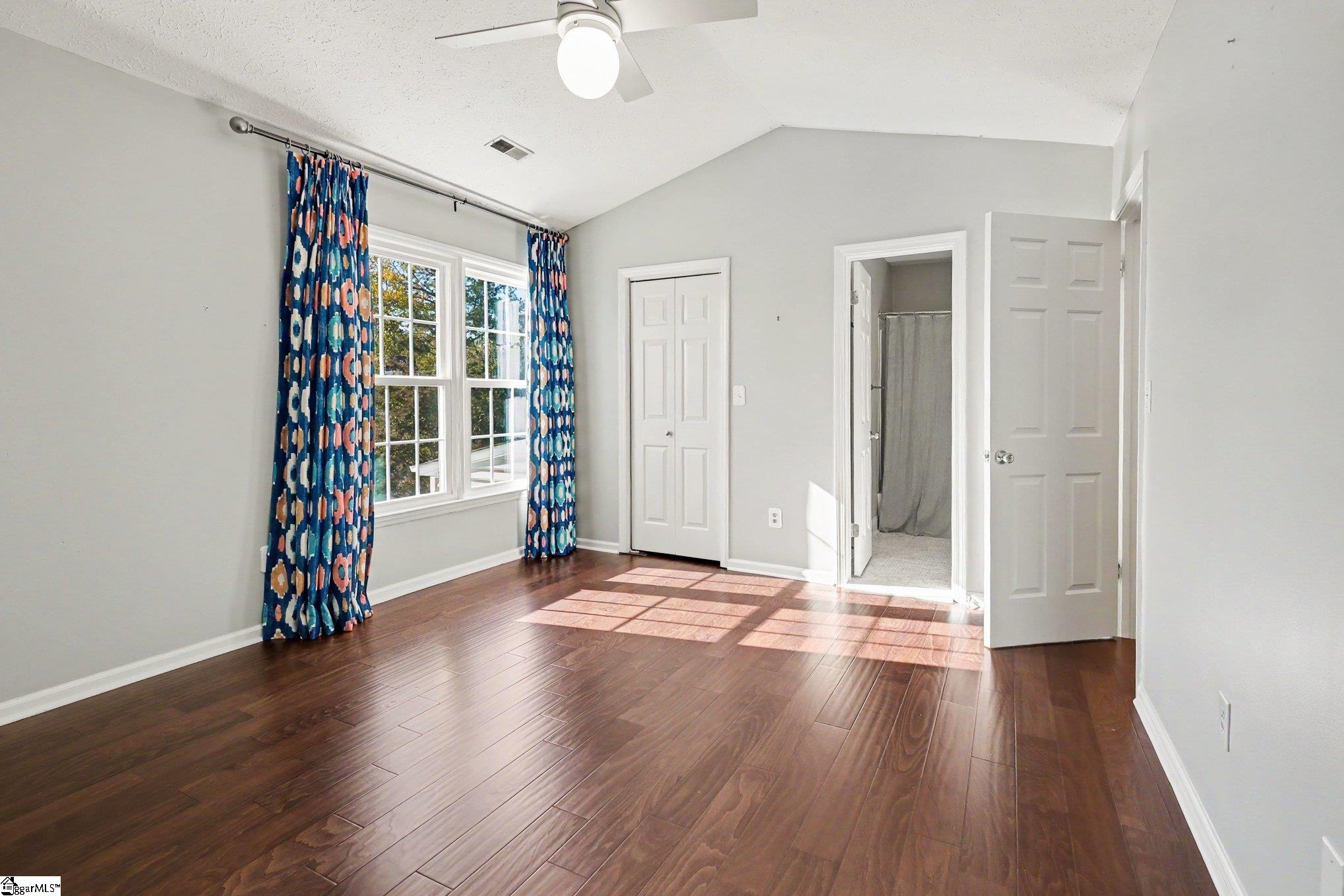 40 Wood Pointe Drive Property Photo 12