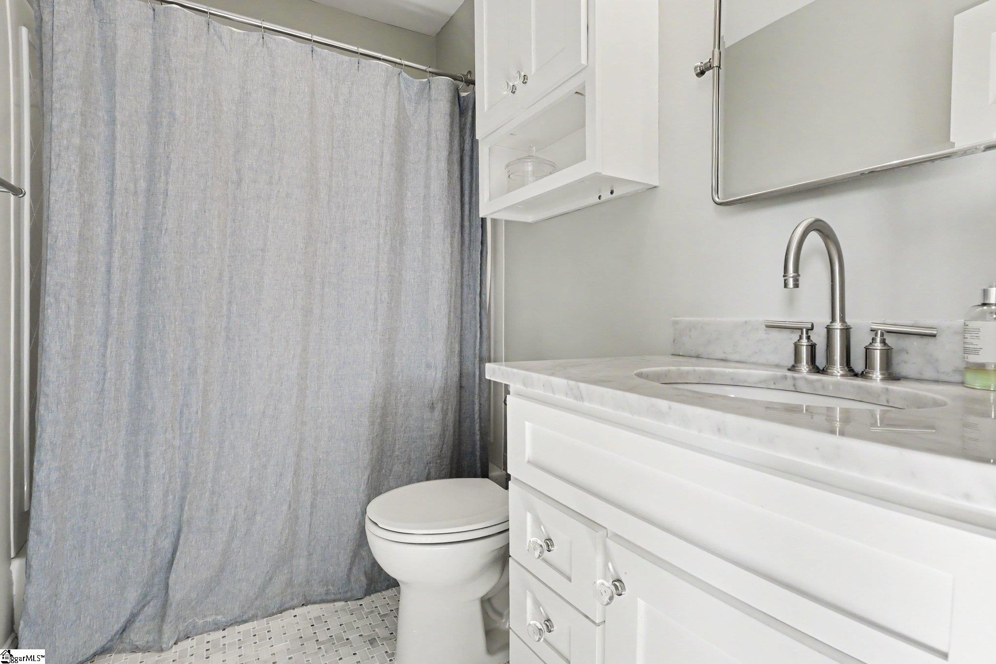 40 Wood Pointe Drive Property Photo 13