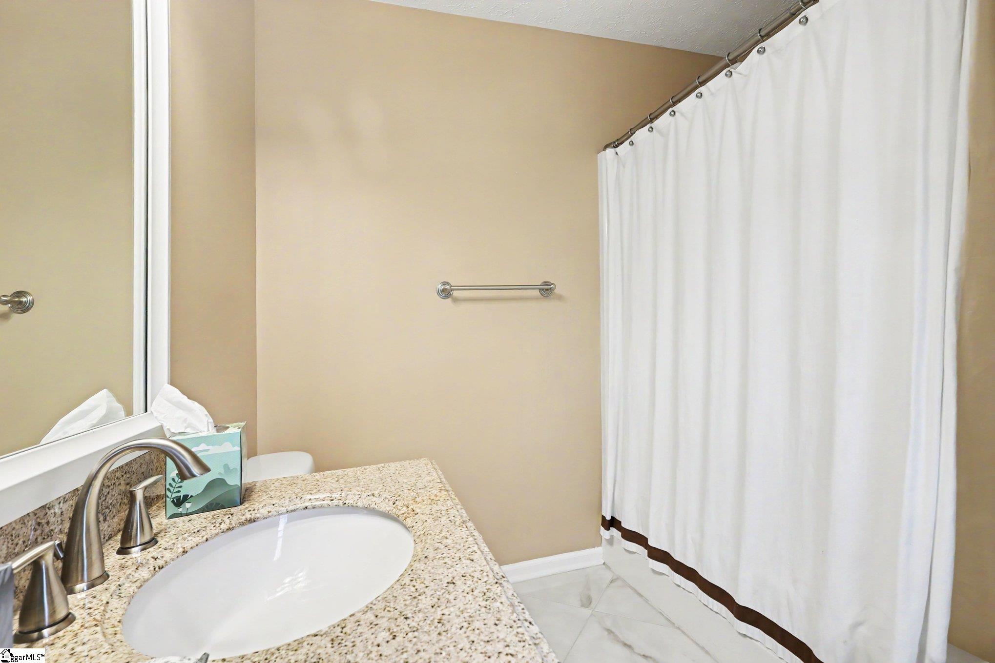 40 Wood Pointe Drive Property Photo 15