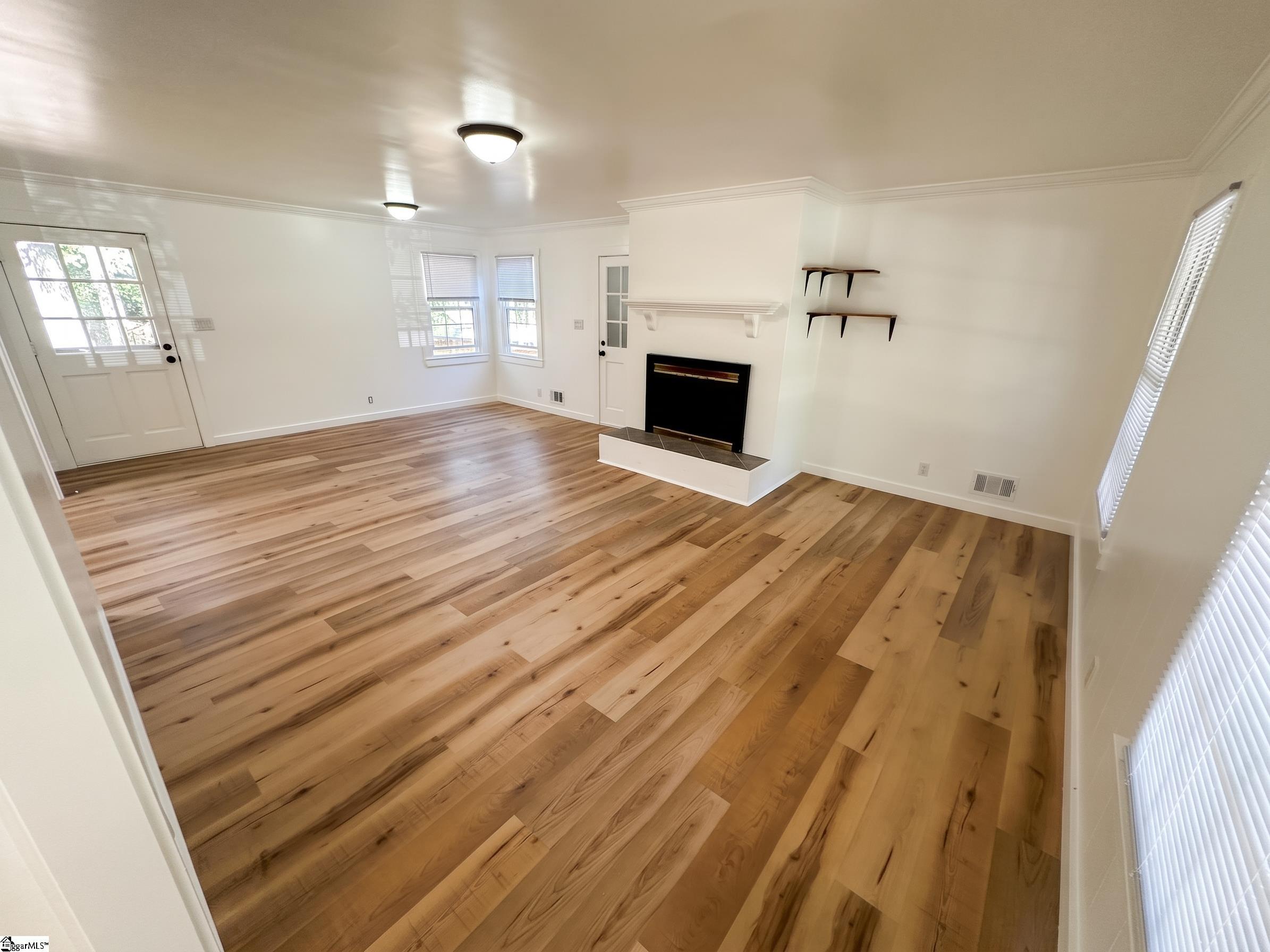207 Laurelwood Drive Property Photo 12