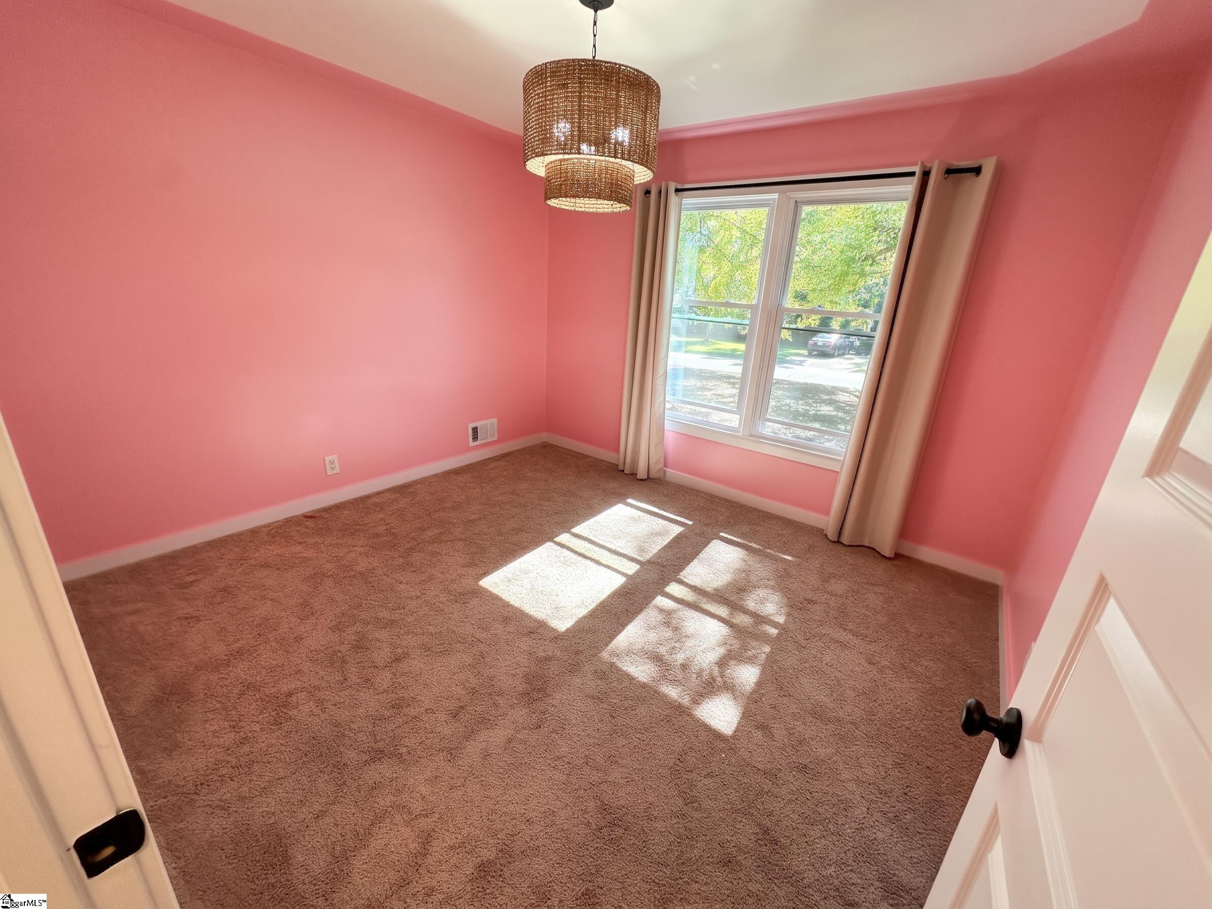 207 Laurelwood Drive Property Photo 17