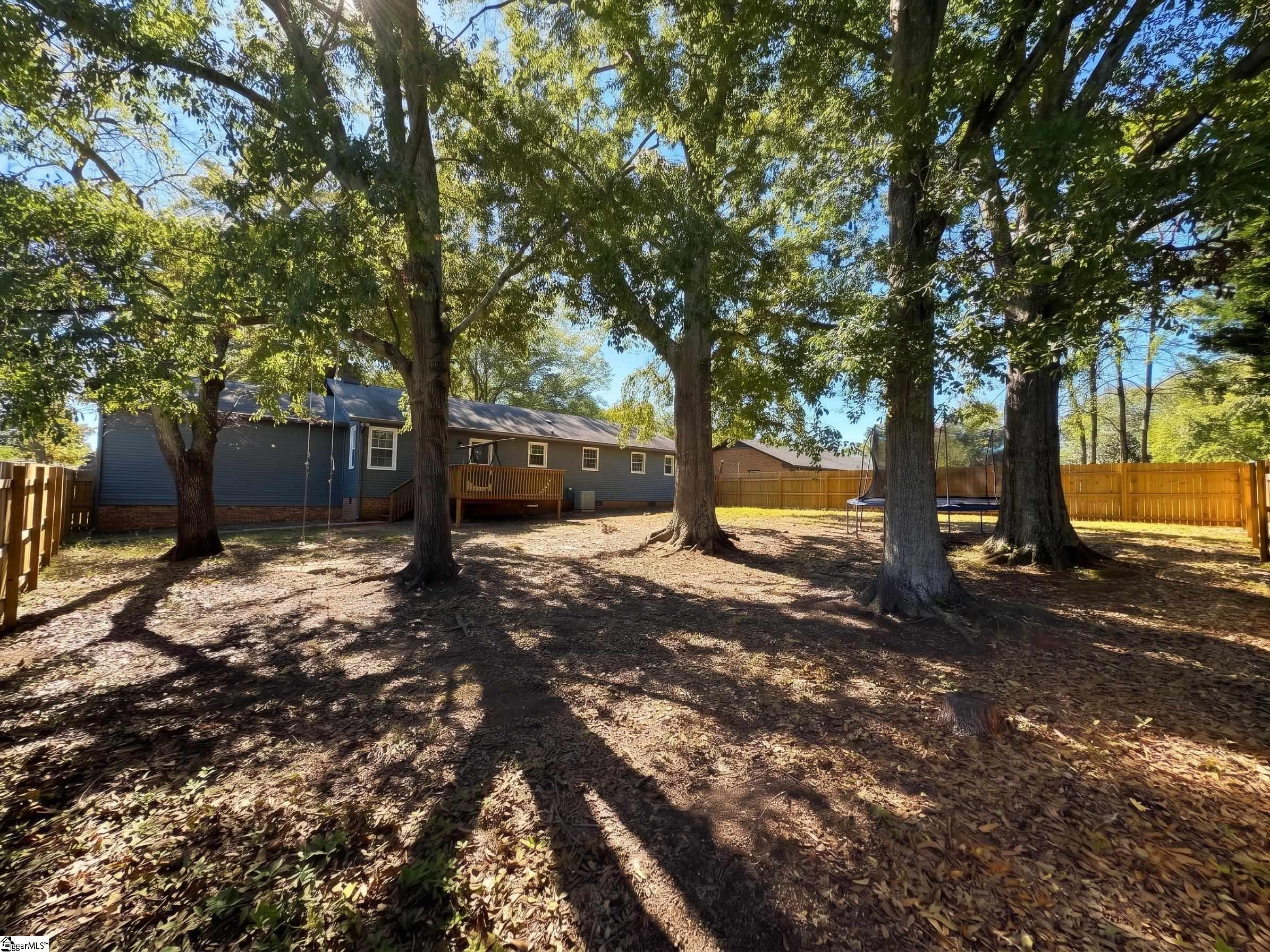 207 Laurelwood Drive Property Photo 27
