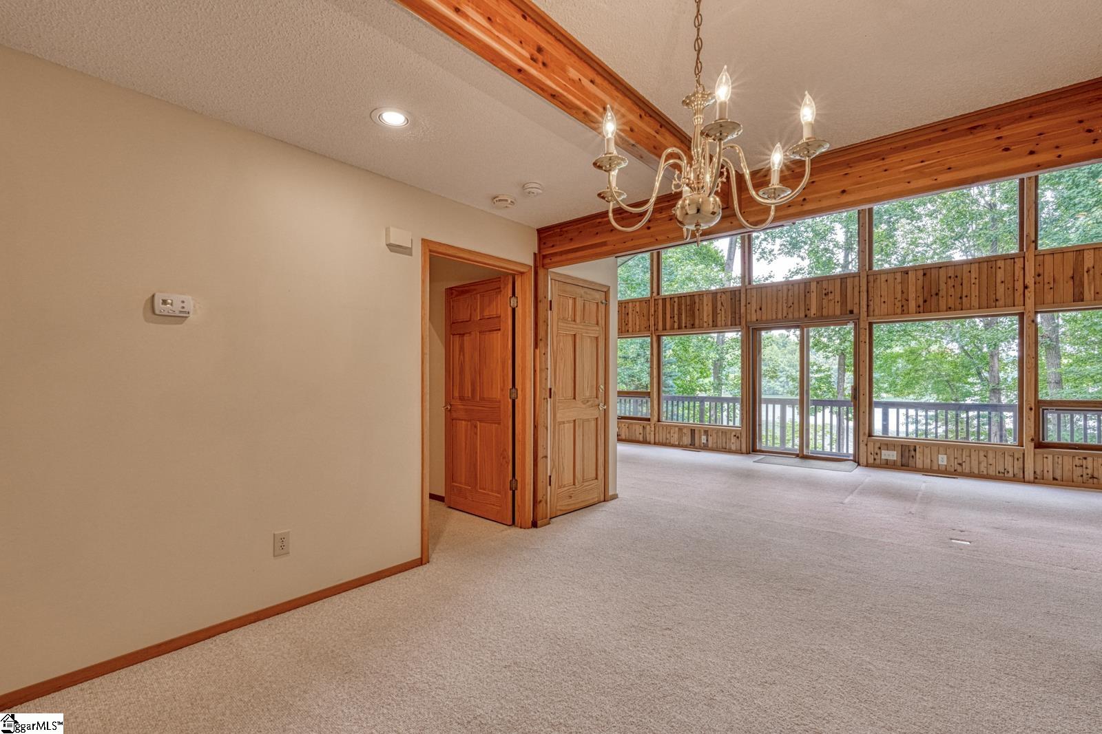 1607250 Property Photo 23