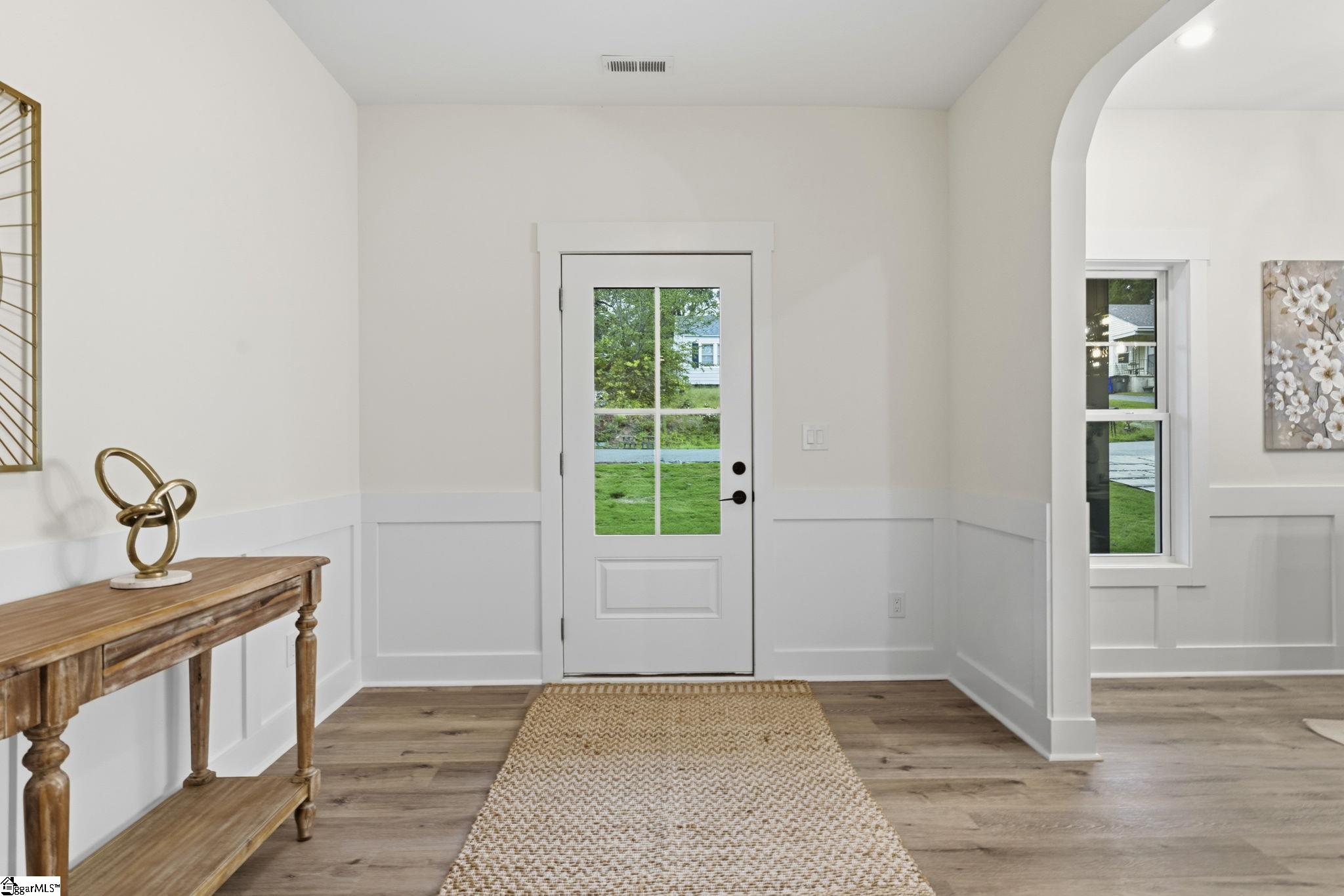 206 Princeton Avenue Property Photo 3