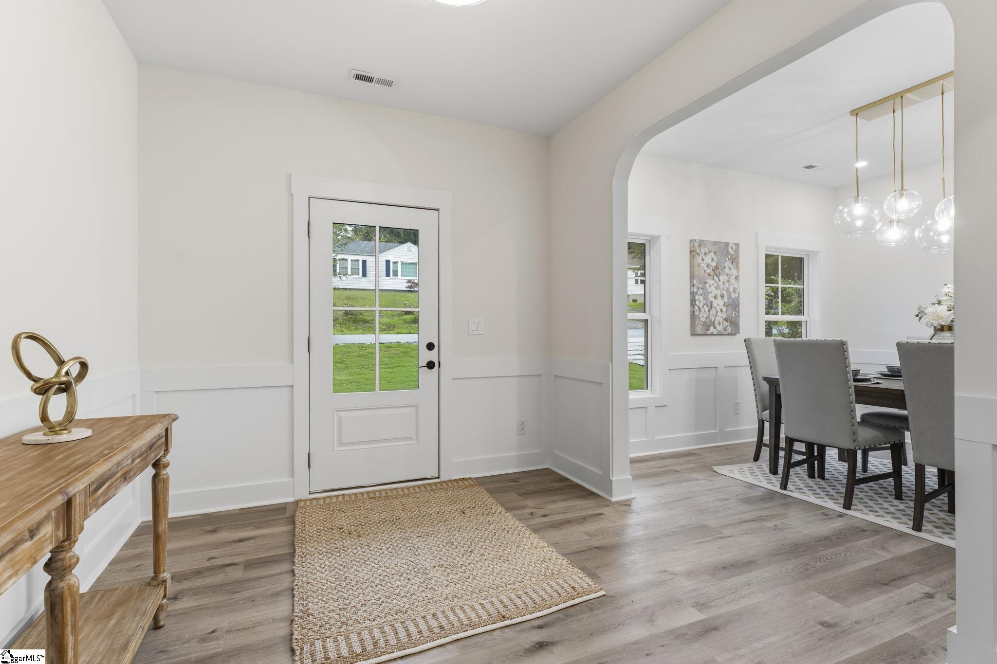 206 Princeton Avenue Property Photo 4
