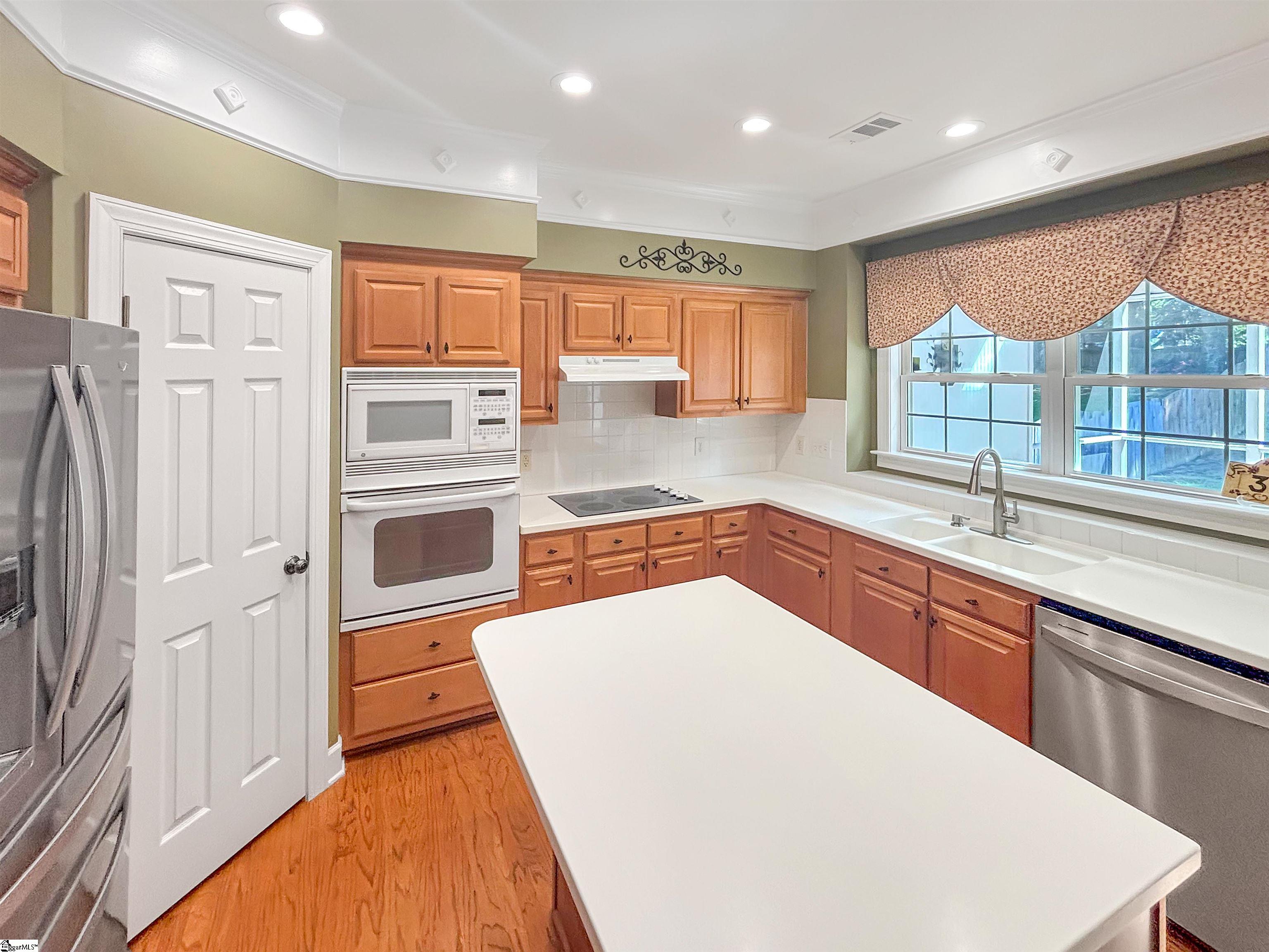 1607261 Property Photo 9