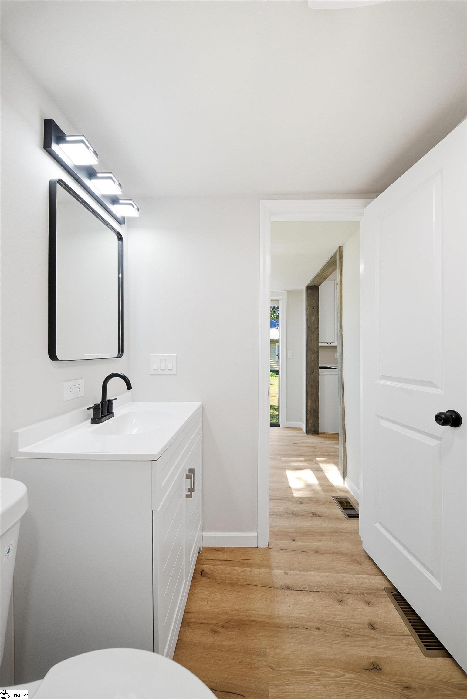 2 3rd Street Property Photo 18