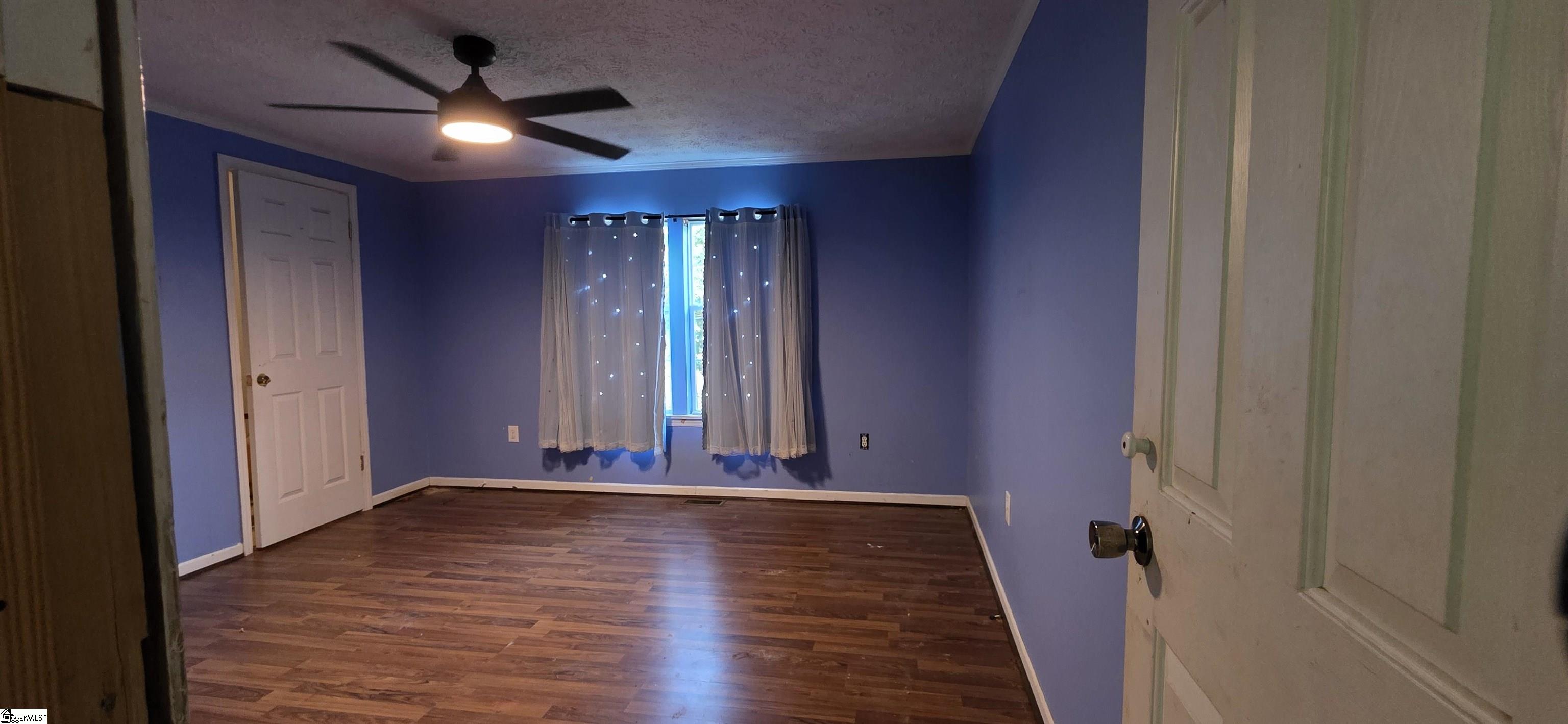 179 Finley Road Property Photo 7