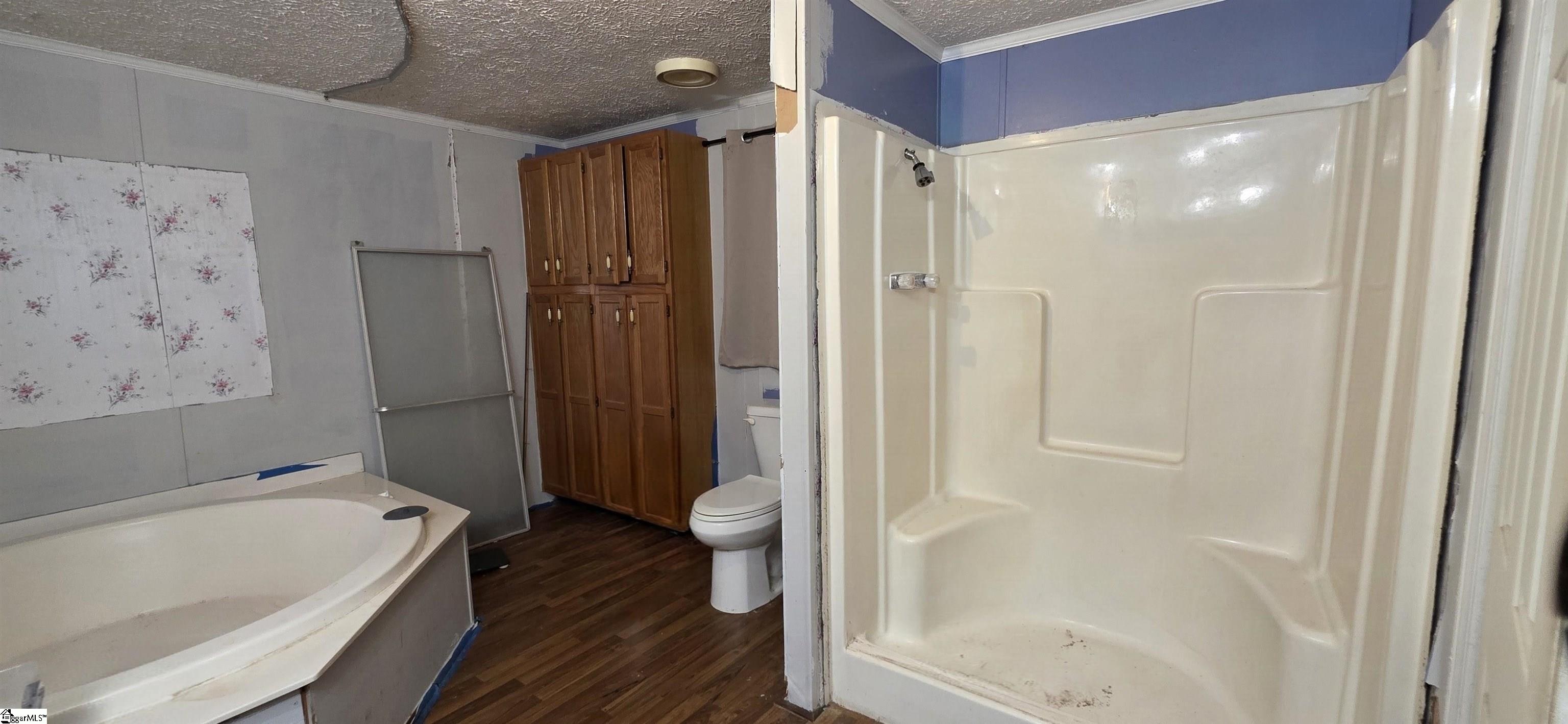 179 Finley Road Property Photo 12
