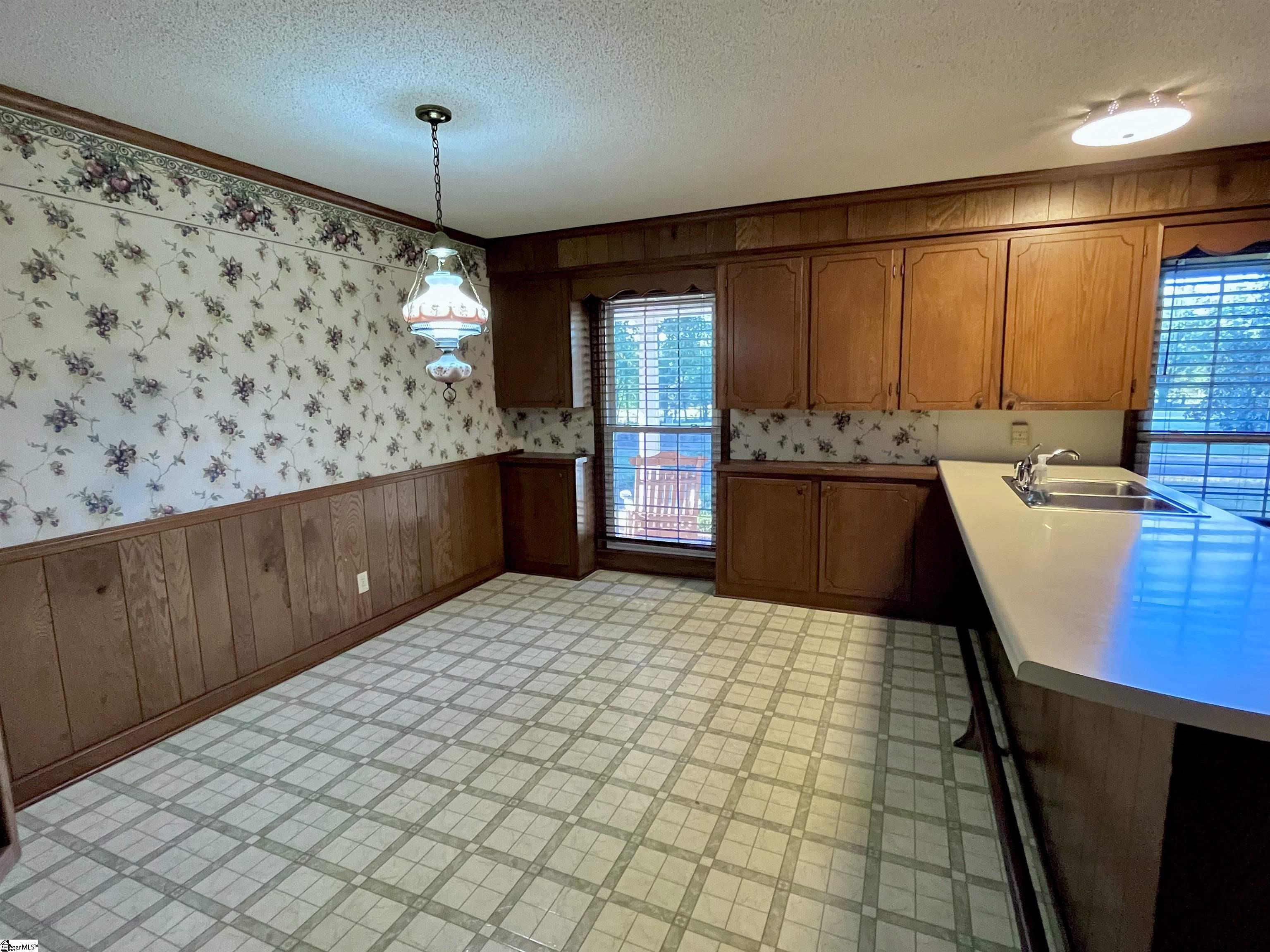 203 Moore Road Property Photo 7